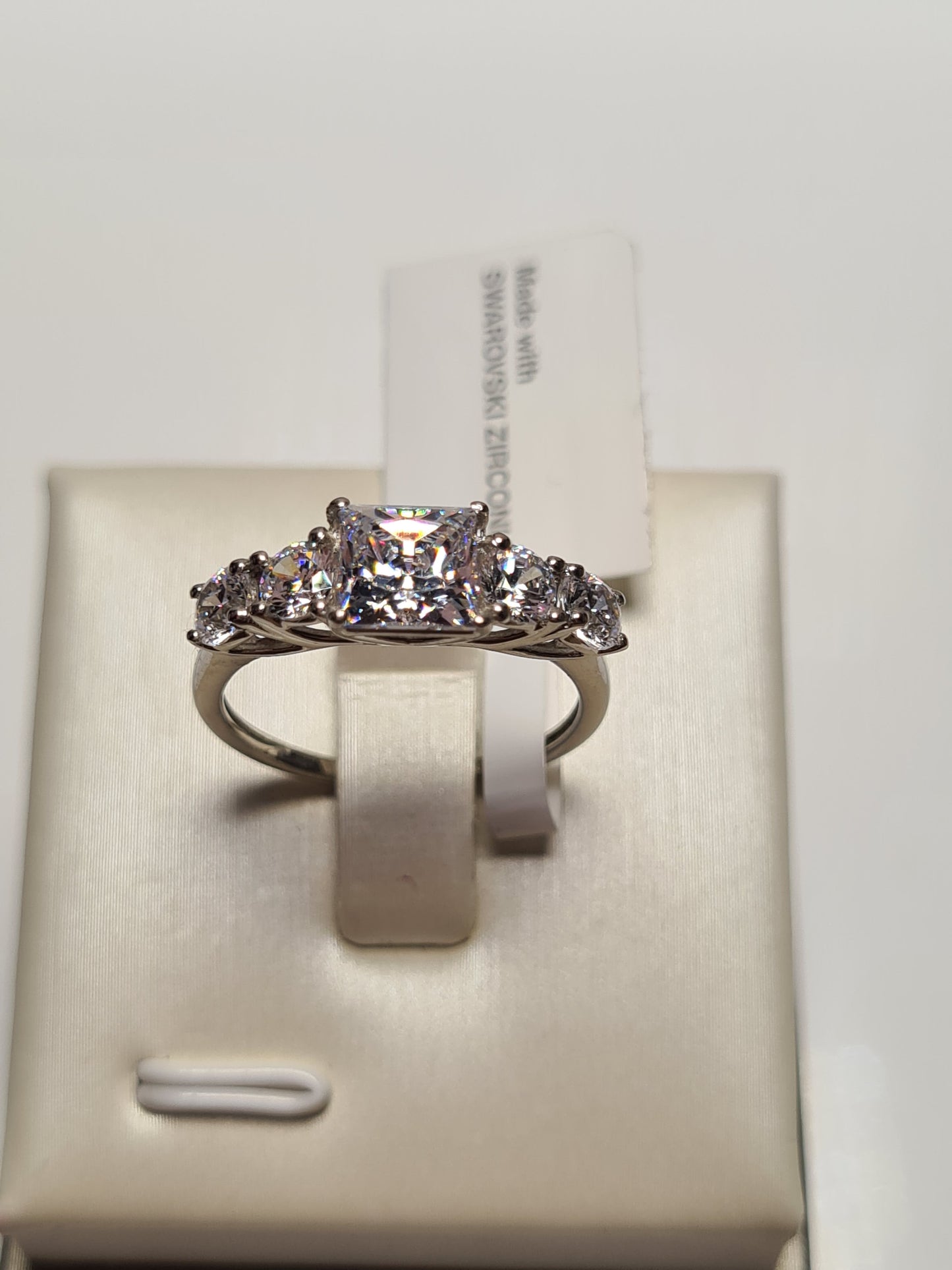 Swarovski Zirconia 5 Stone Ring Sterling Silver SIZE M