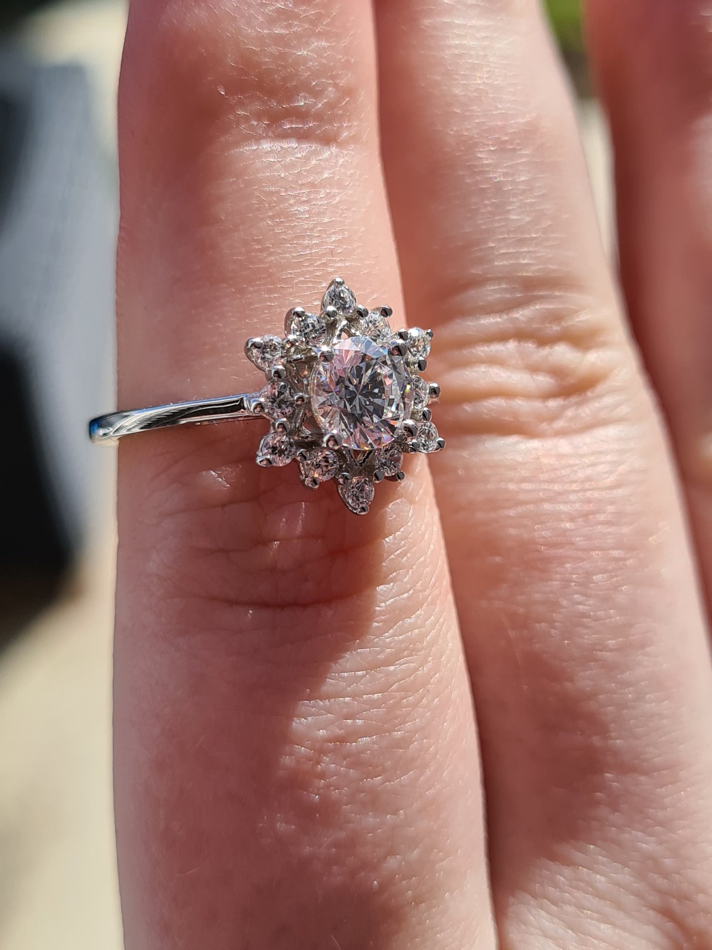 Swarovski Zirconia Floral halo Ring Sterling Silver SIZE N