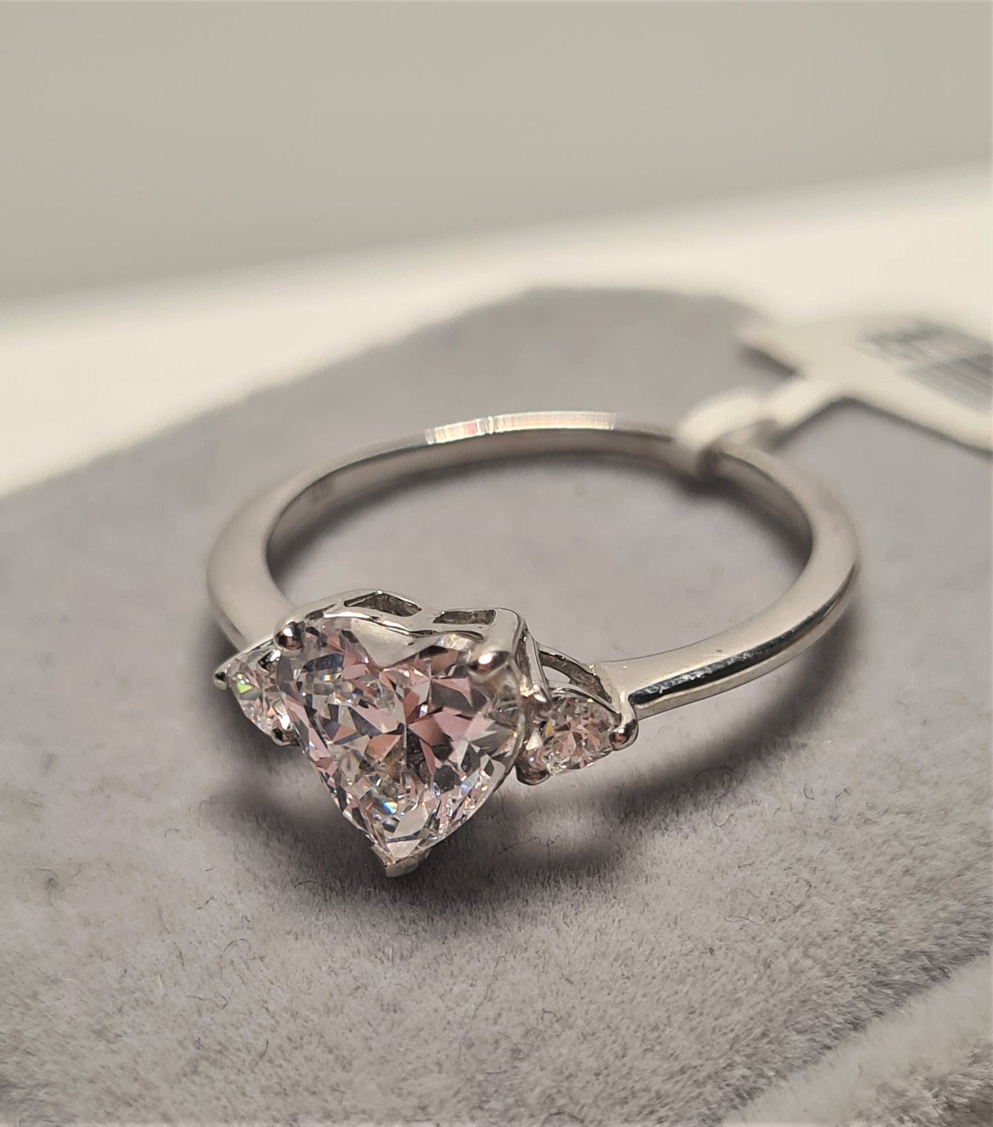 Swarovski Zirconia Heart Ring sterling silver SIZE R