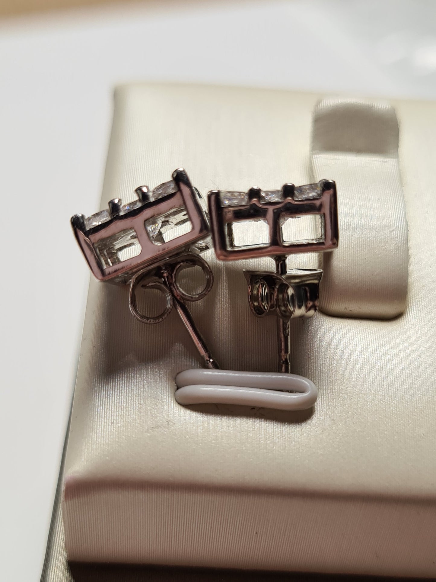 3.35Ct SWAROVSKI ZIRCONIA Cluster Stud Earrings 925 Sterling Silver Earrings