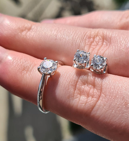 2 Piece Set -Swarovski Zirconia 925 Sterling Silver Solitaire Ring and Stud Earrings SIZES O,S