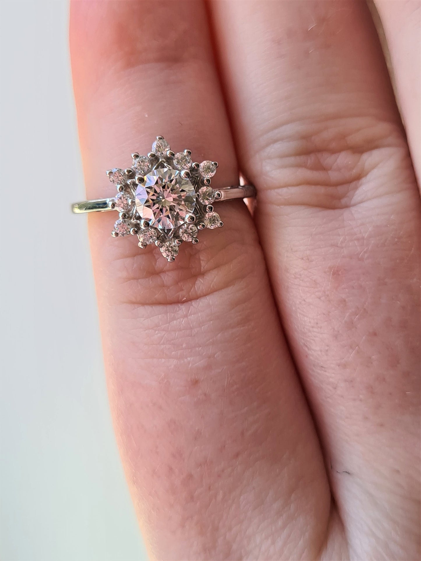 Swarovski Zirconia Floral halo Ring Sterling Silver SIZE N