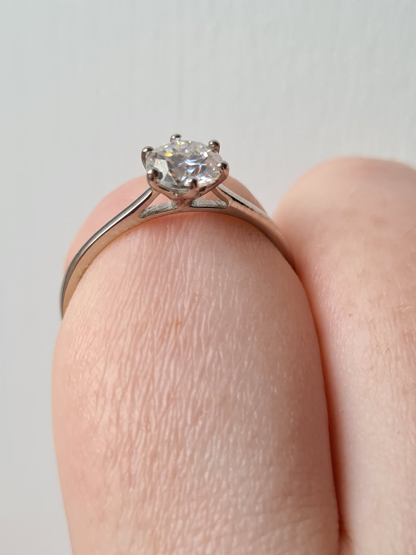 1ct Moissanite Solitaire Ring 925 Sterling Silver SIZE S