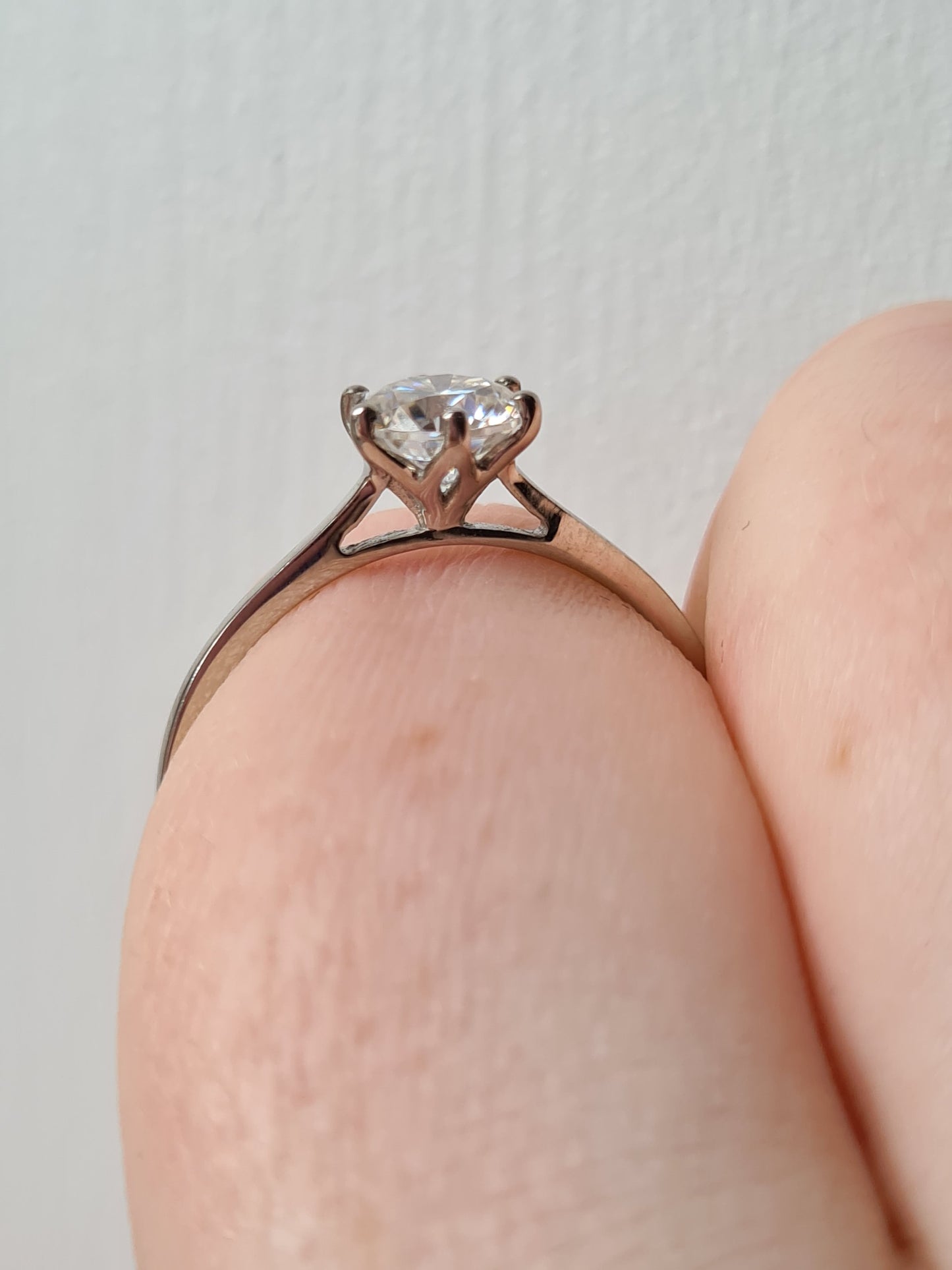 1ct Moissanite Solitaire Ring 925 Sterling Silver SIZE S