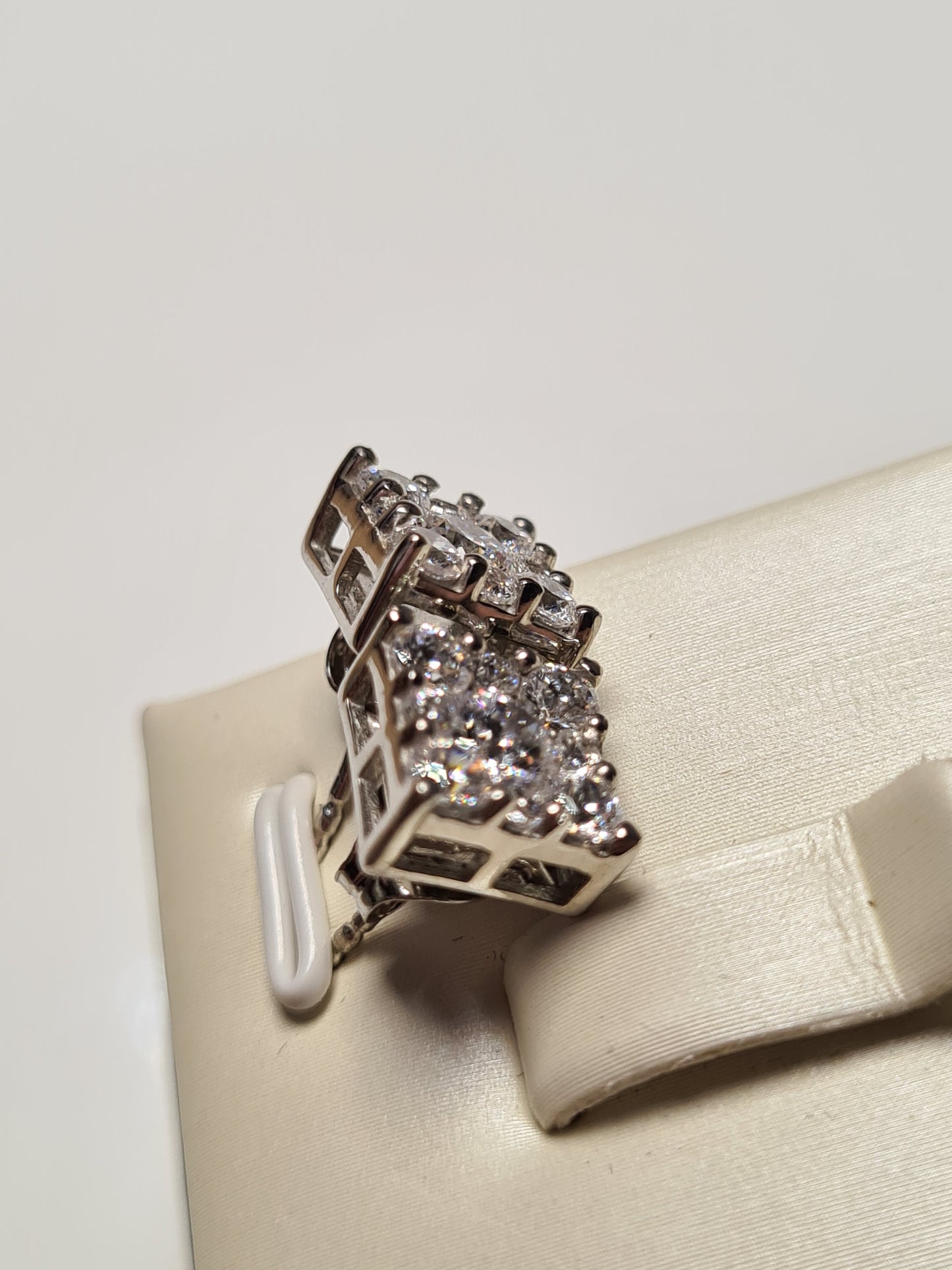 3.35Ct SWAROVSKI ZIRCONIA Cluster Stud Earrings 925 Sterling Silver Earrings