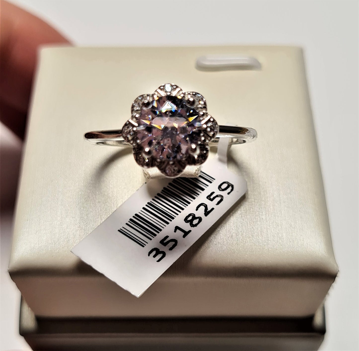 Swarovski zirconia Floral Halo Ring Set In 925 Sterling Silver SIZES P,S