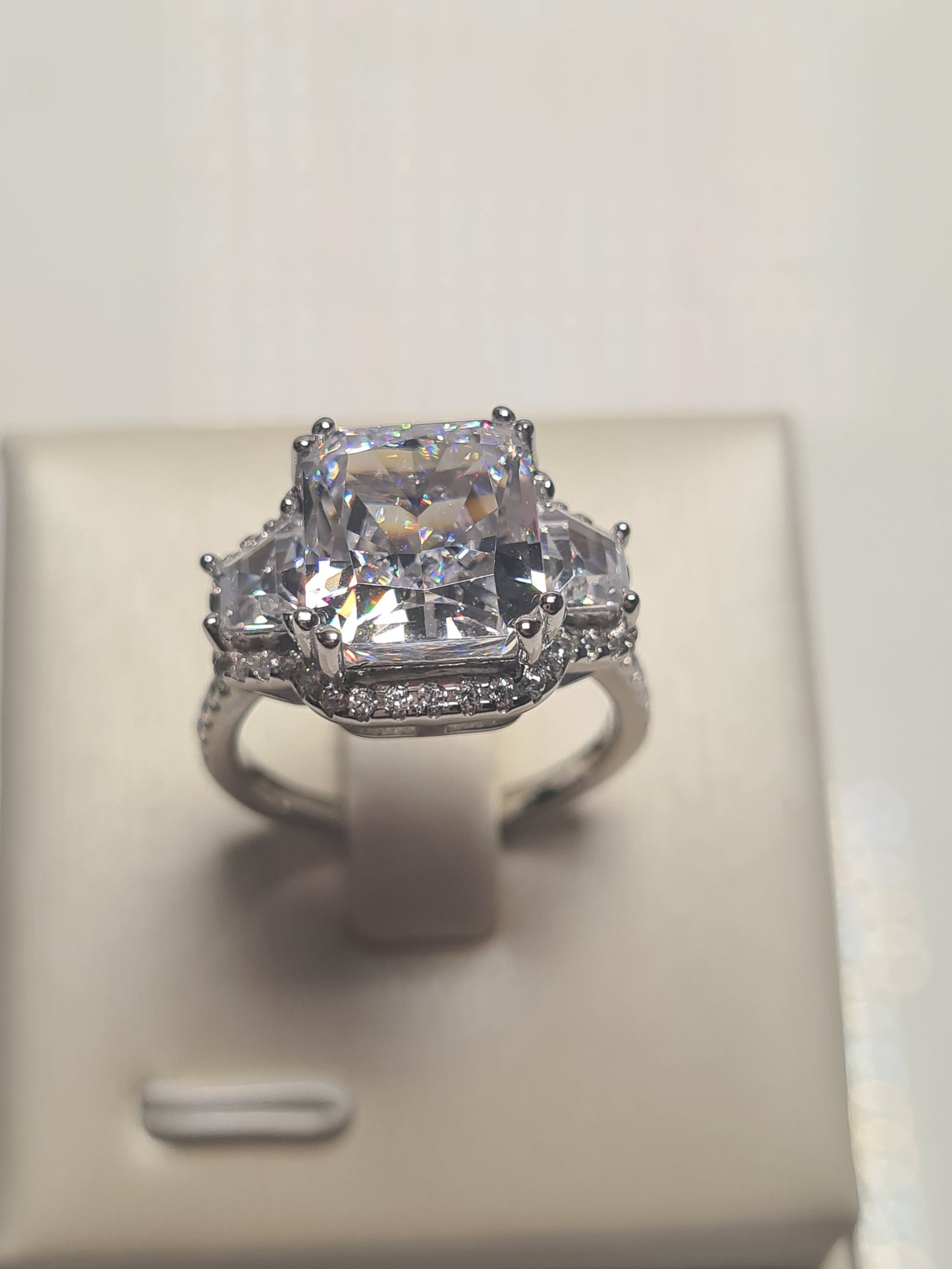 7.80 Ct Simulated Diamond Ring 925 Sterling Silver SIZE L