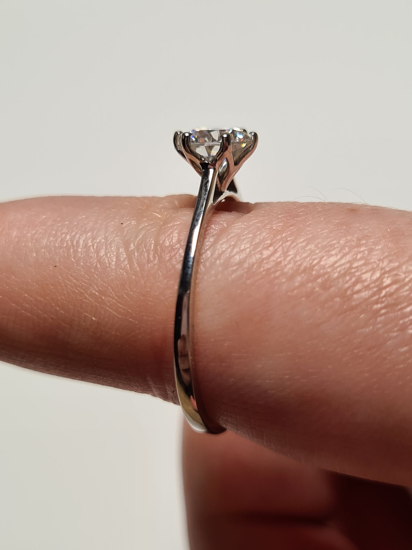 1ct Moissanite Solitaire Ring 925 Sterling Silver SIZE S