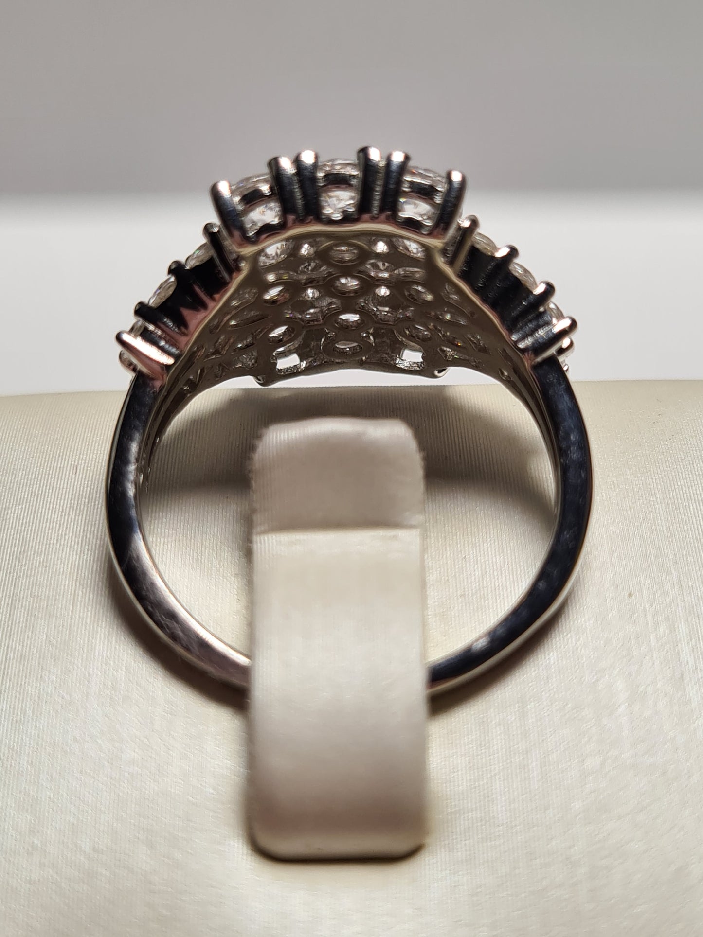 5.16ct Swarovski Zirconia Cluster Ring 925 Sterling Silver SIZE O