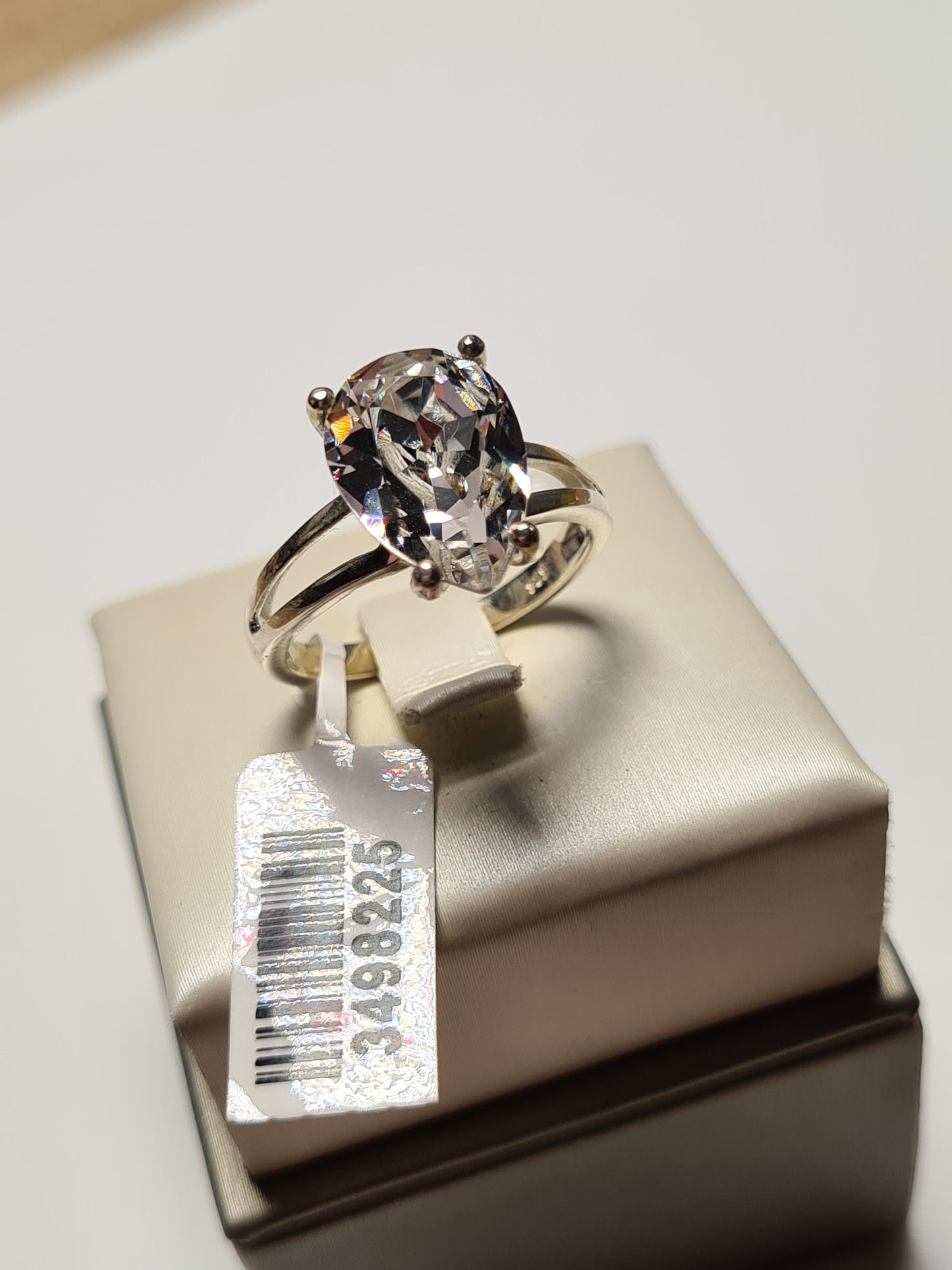 Swarovski Crystal Pear Cut Ring 925 Sterling Silver SIZE M