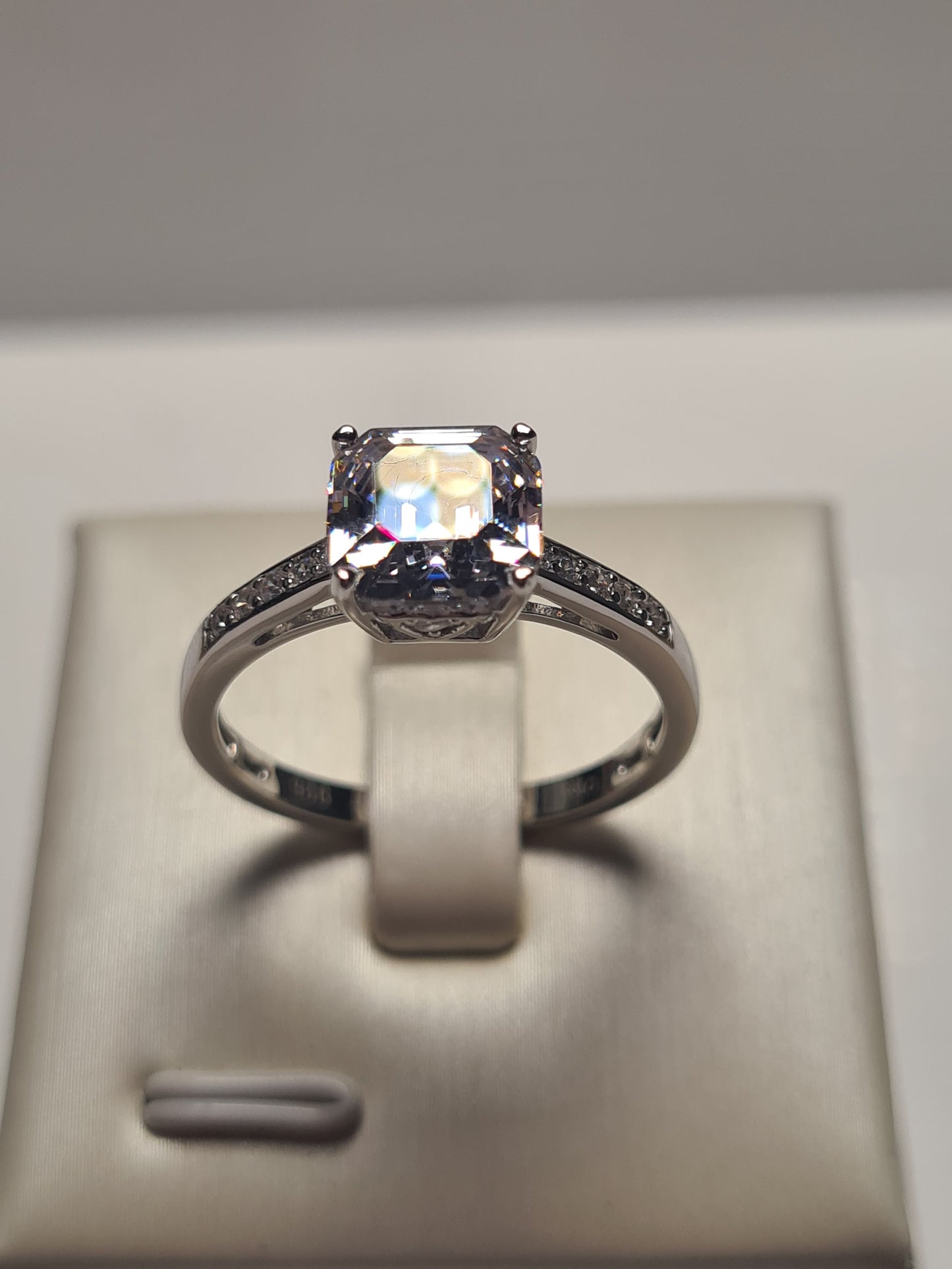 Ascher cut Simulated Diamond Ring 925 Sterling Silver SIZE N