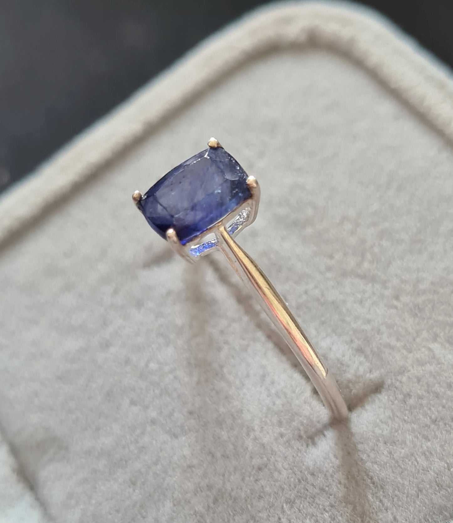 Masoala Sapphire Solitaire Ring sterling silver SIZE T
