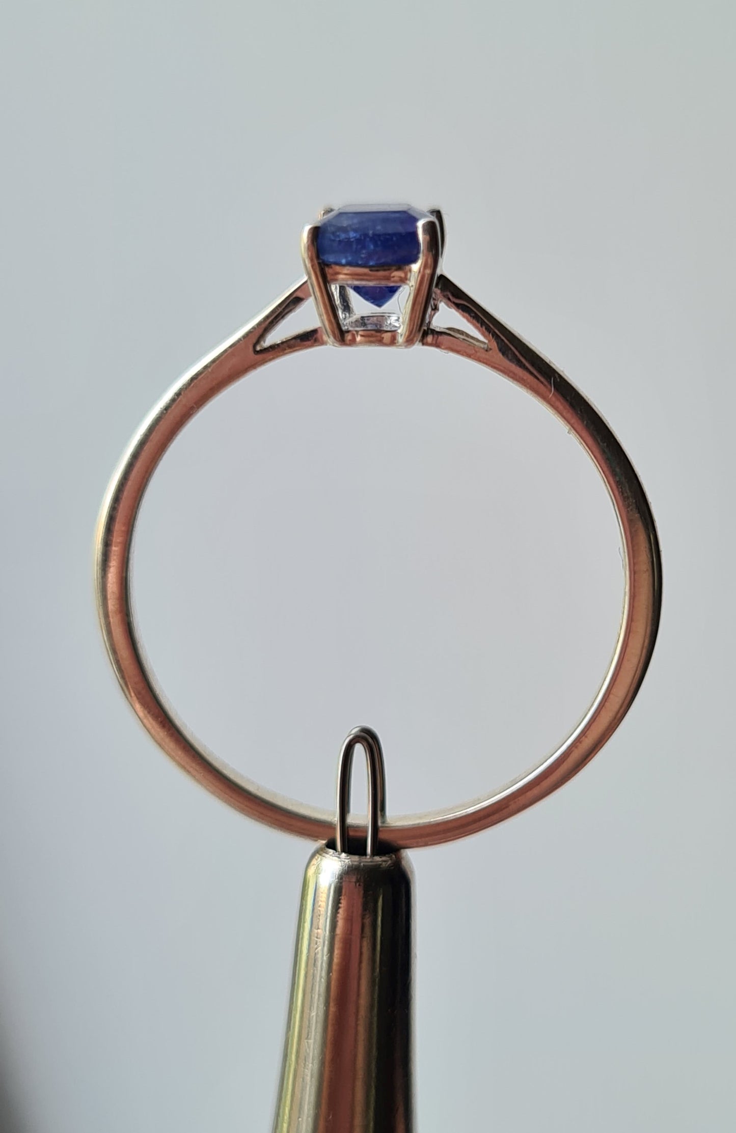 Masoala Sapphire Solitaire Ring sterling silver SIZE T