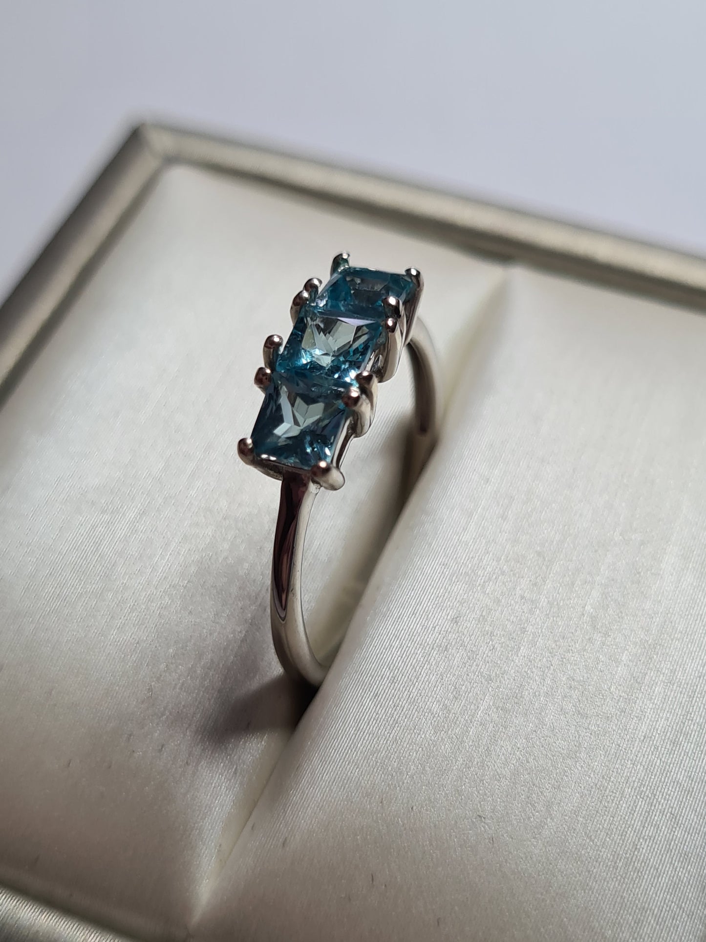 Blue Apatite Trilogy Ring Sterling Silver SIZE Q