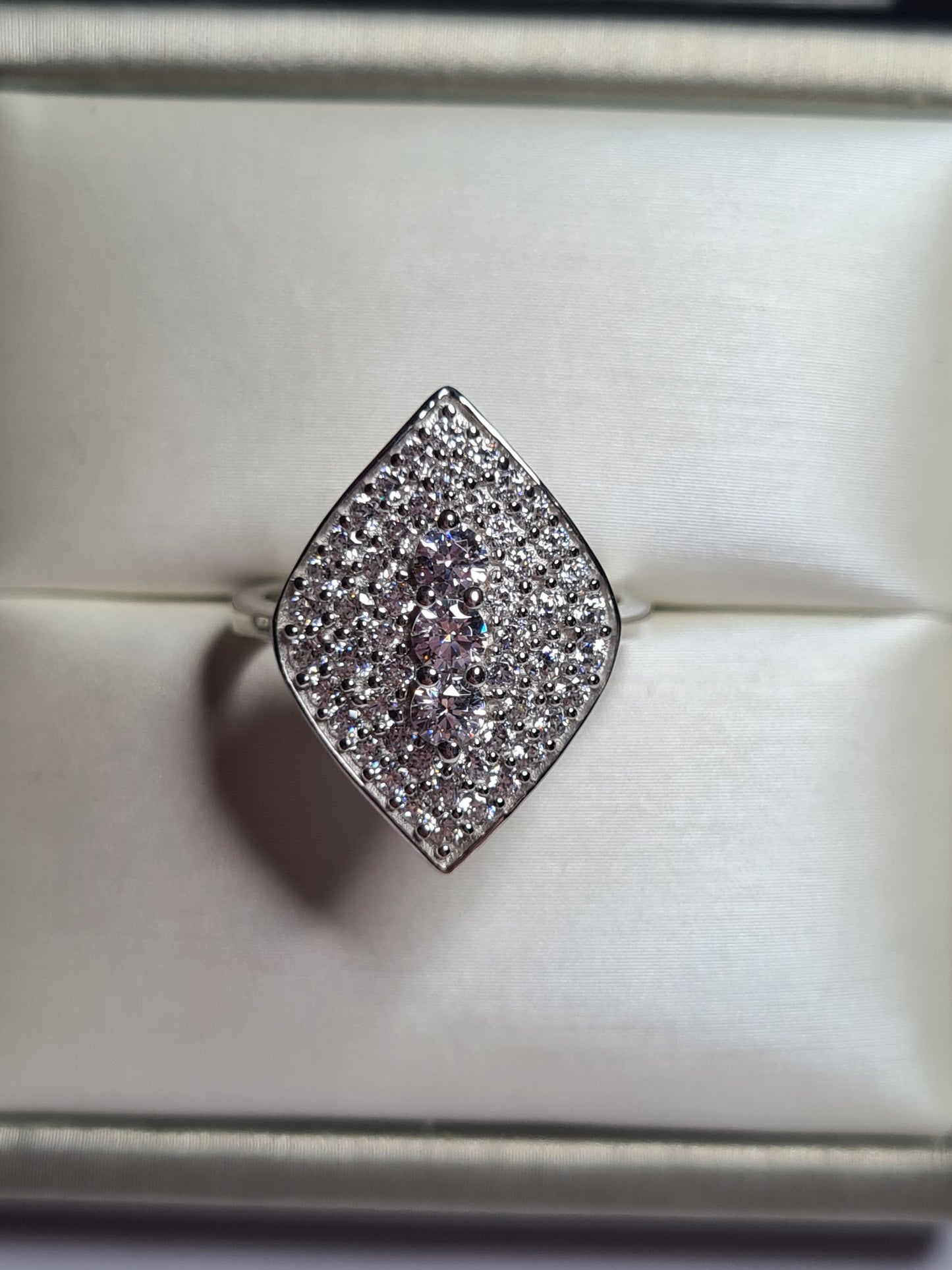 Contemporary Style Swarovski Zirconia Ring Sterling Silver SIZE L
