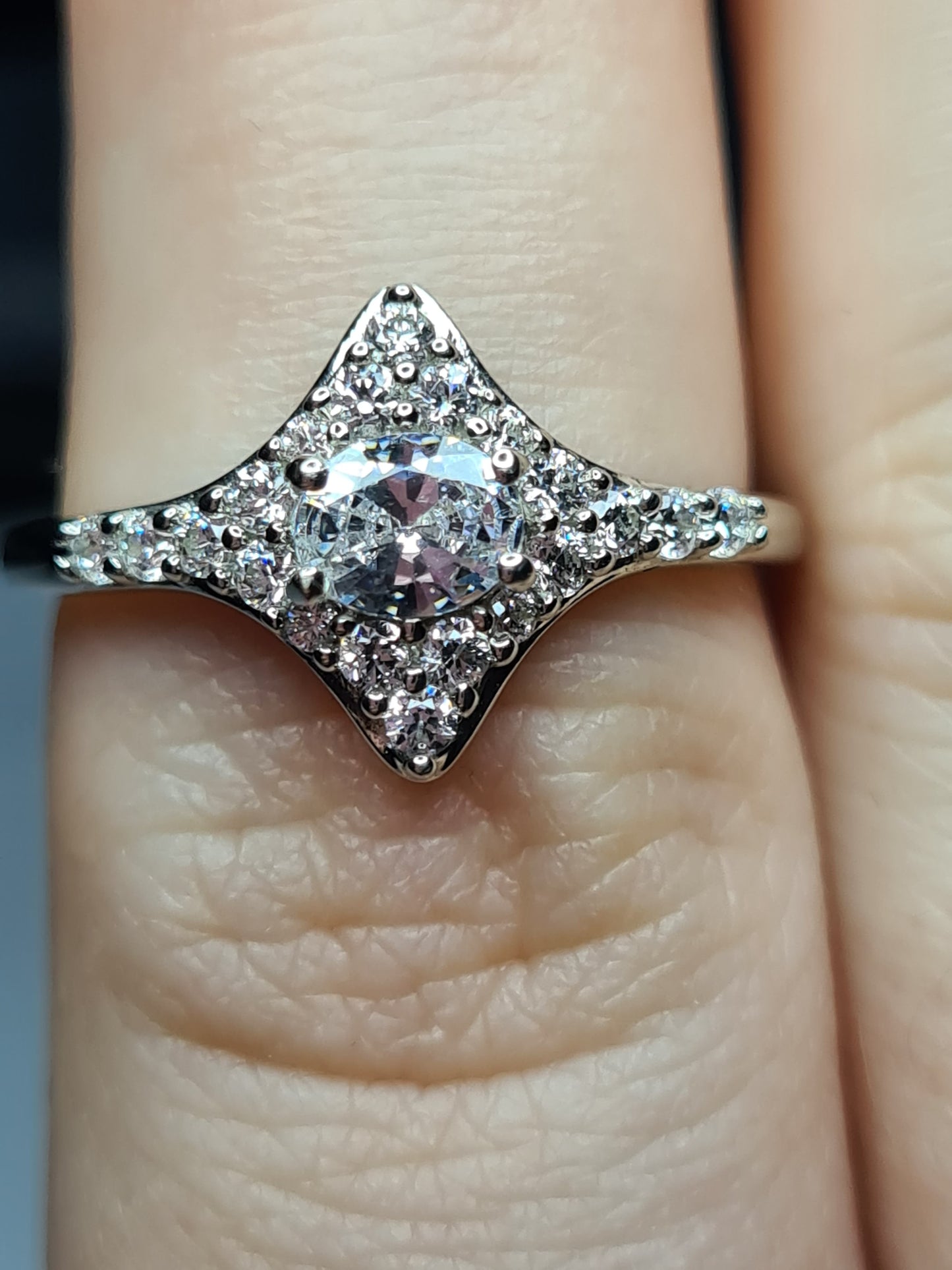 1.12 Ct Cluster Swarovski Zirconia Sterling Silver Ring SIZE M