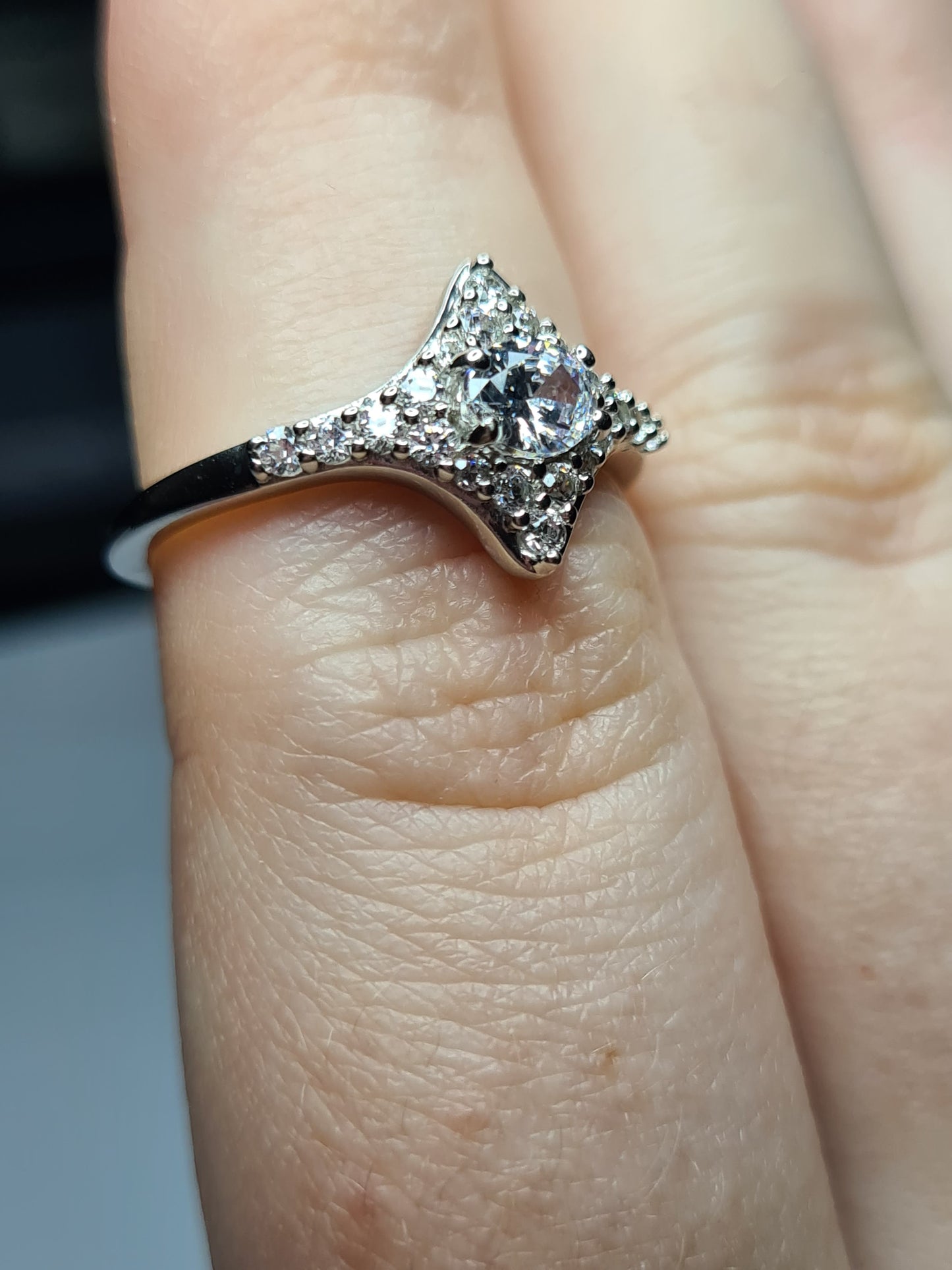 1.12 Ct Cluster Swarovski Zirconia Sterling Silver Ring SIZE M