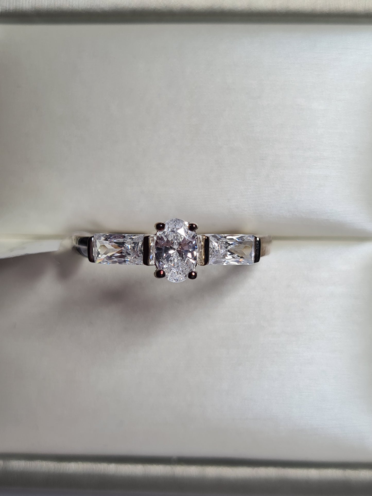 Swarovski Zirconia Trilogy Ring Sterling Silver SIZE Q