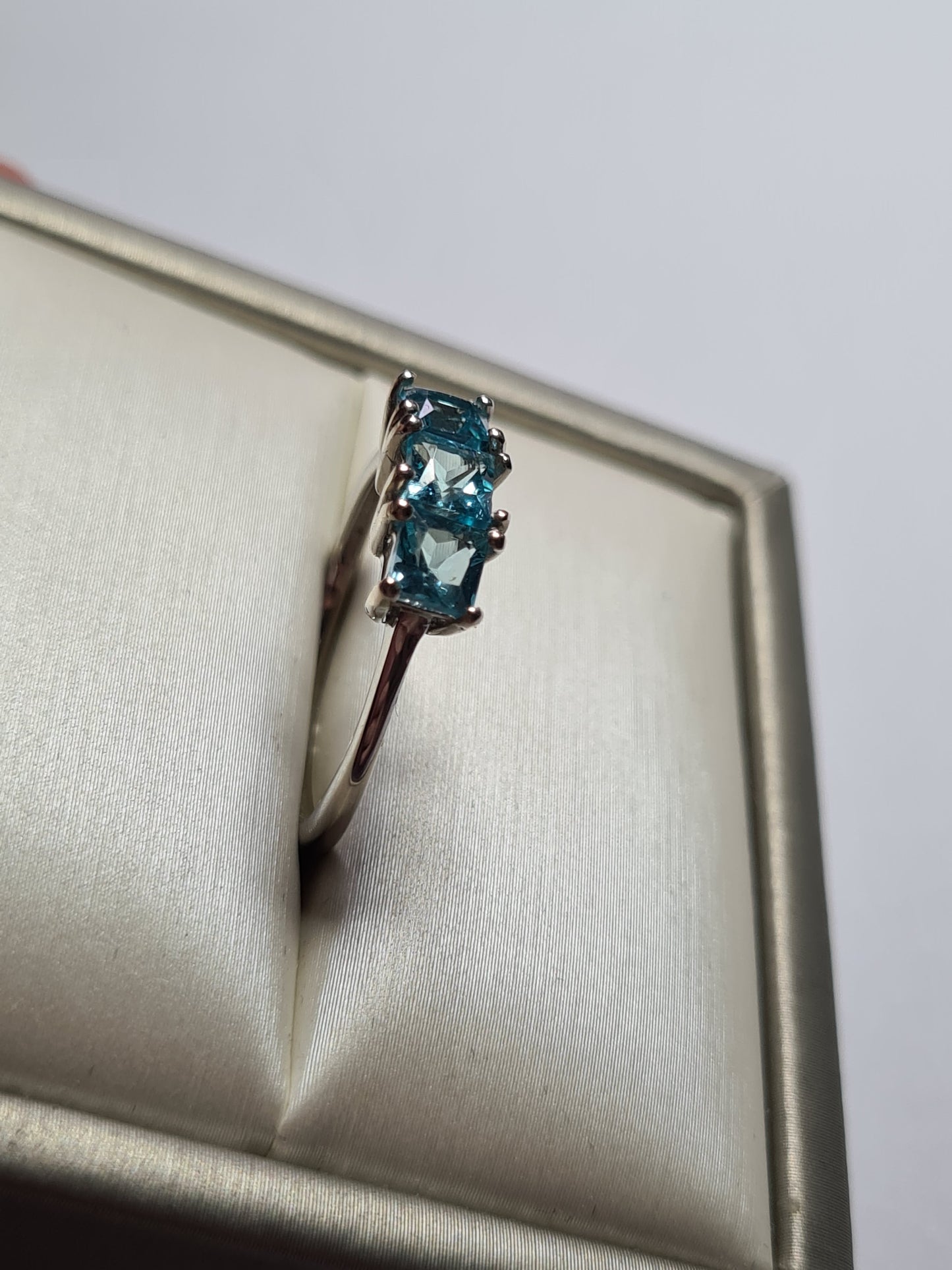Blue Apatite Trilogy Ring Sterling Silver SIZE Q