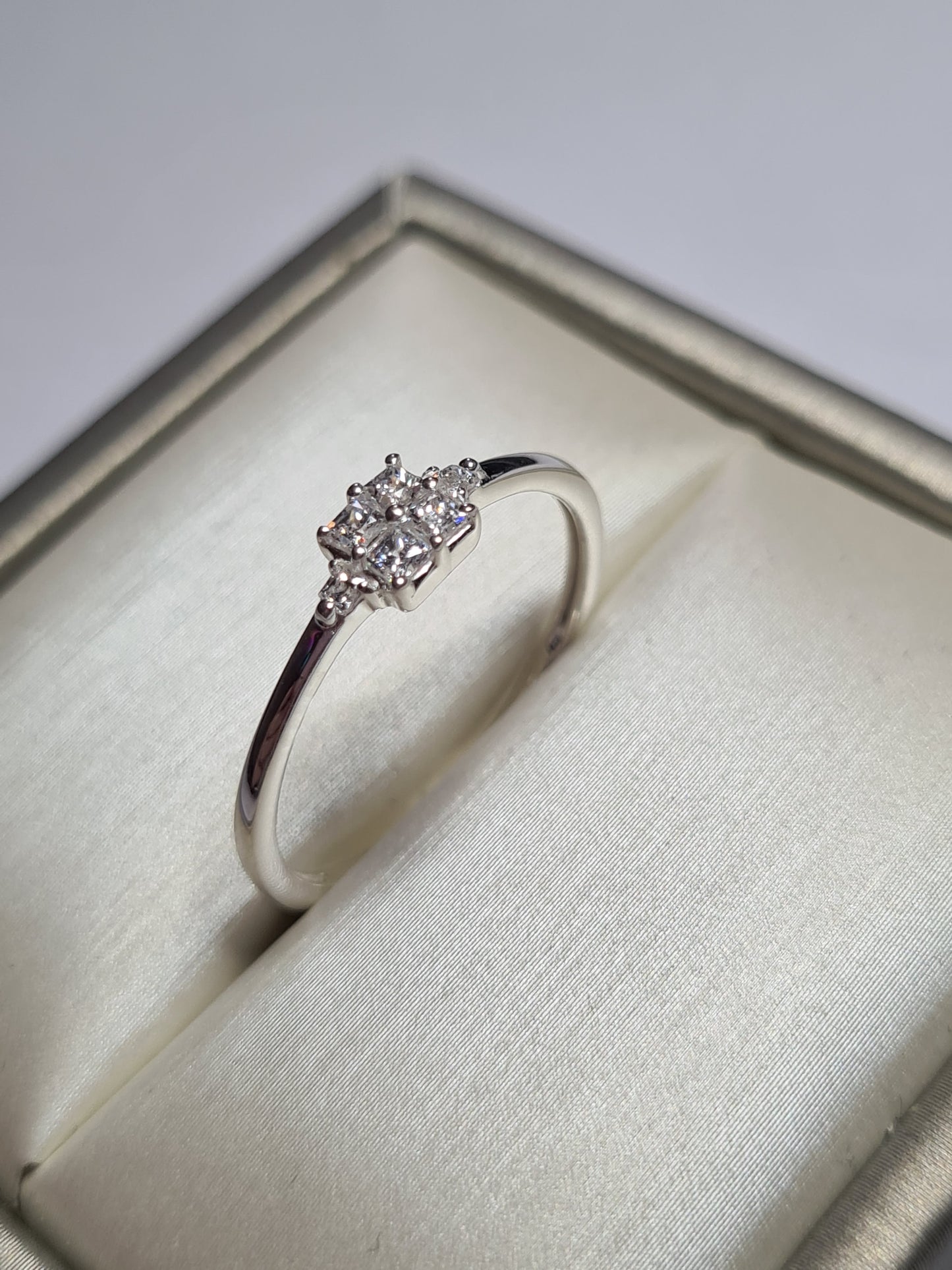 Swarovski Zirconia Elegant Square Cut Ring Sterling Silver Ring SIZES Q,S