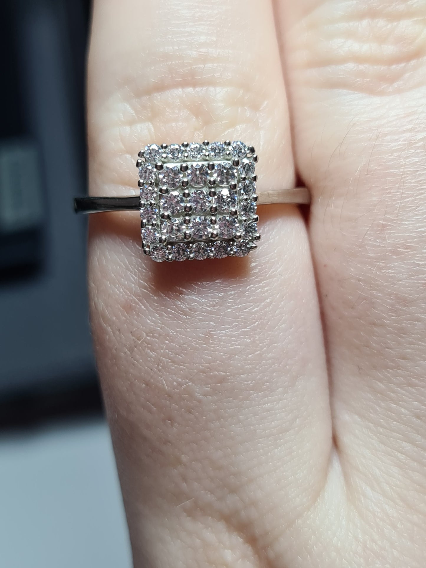 Swarovski Zirconia Cluster Ring Sterling Silver SIZE S