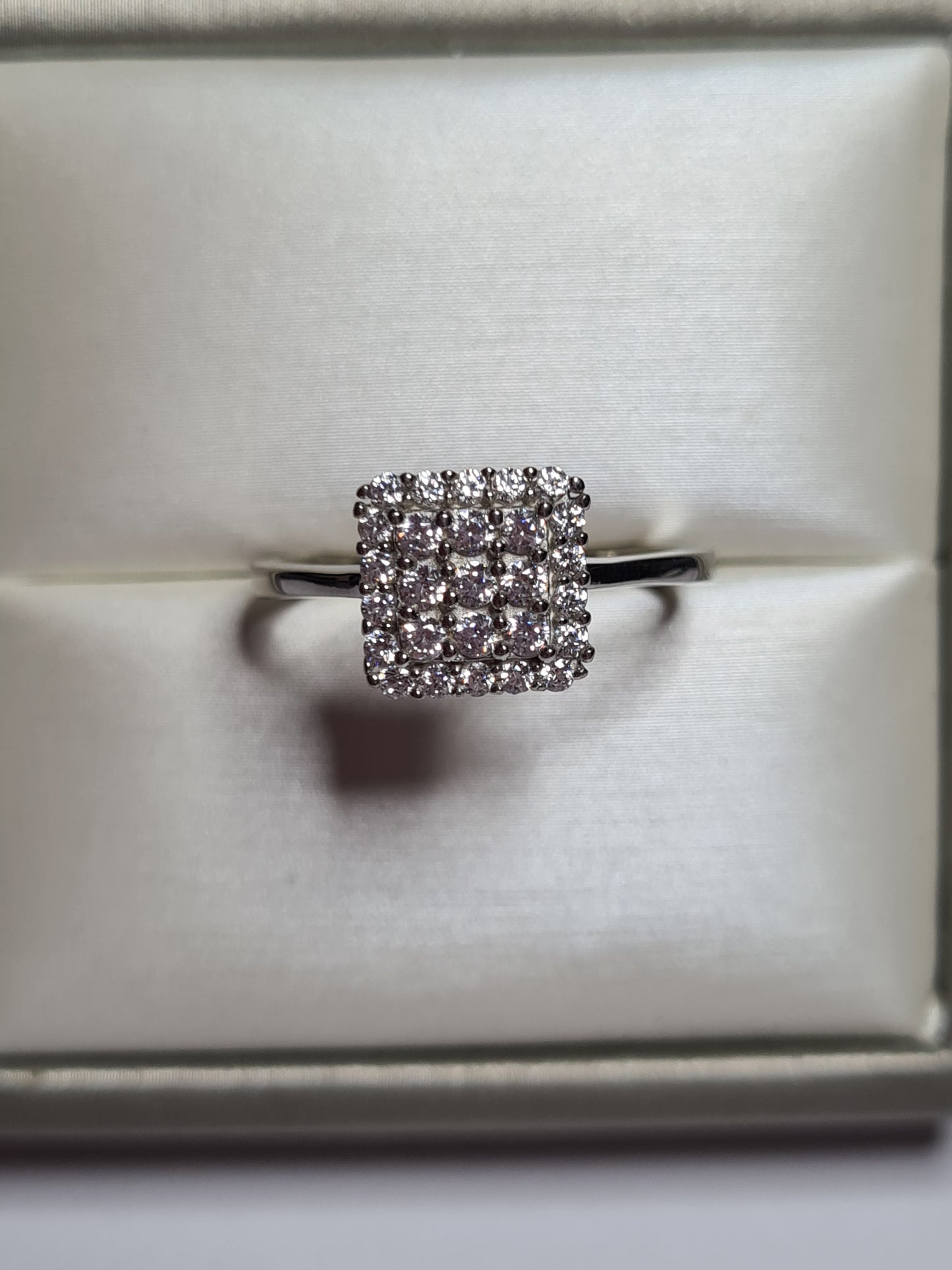 Swarovski Zirconia Cluster Ring Sterling Silver SIZE S