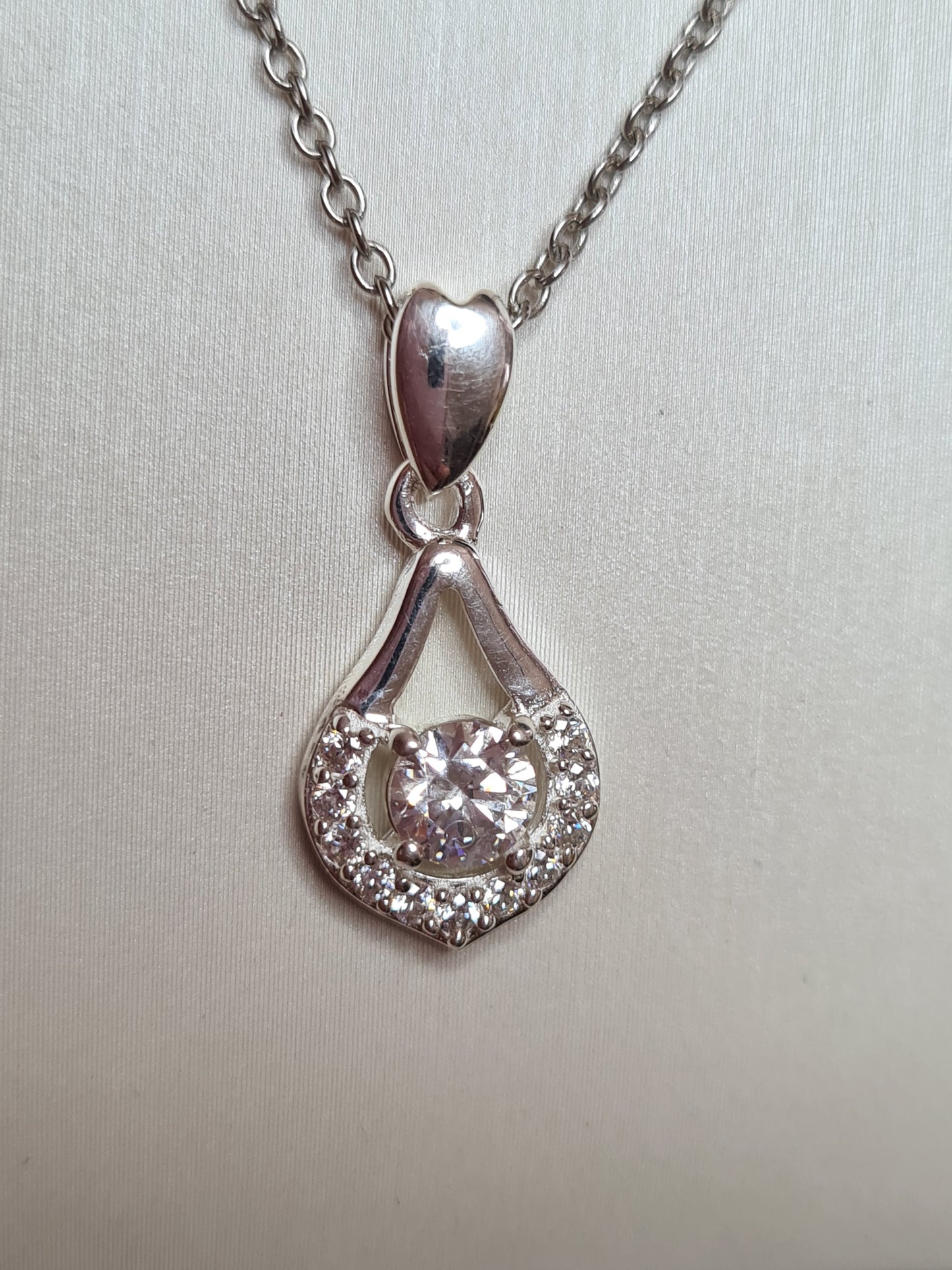 Swarovski Zirconia 925 Sterling Silver 0.900ct Necklace