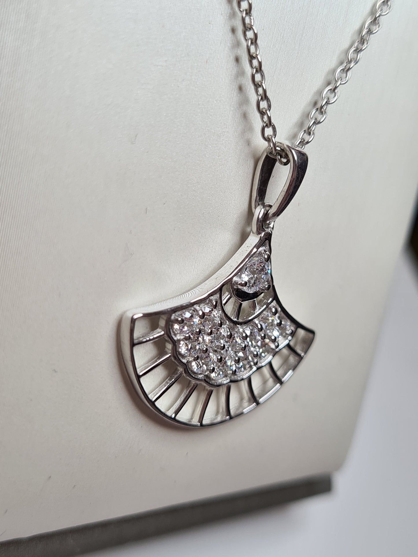 Swarovski Zirconia Unique Fan Style Necklace Set in 925 Sterling Silver