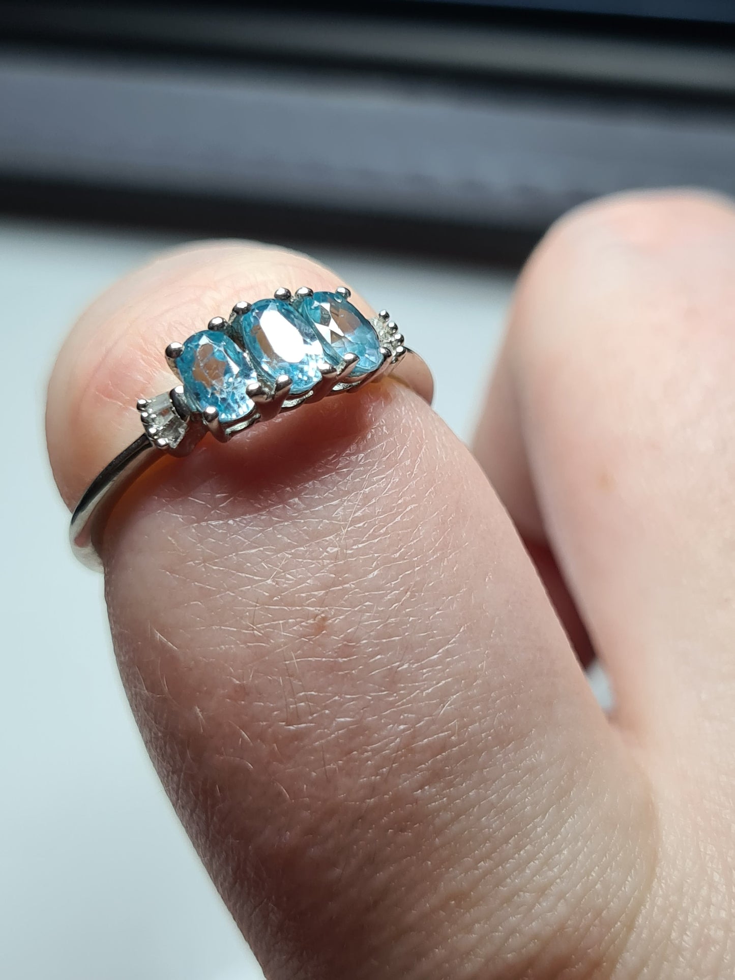 Ratanakiri Blue Zircon and Natural Diamond Ring 925 Sterling Silver SIZES L ,N, P