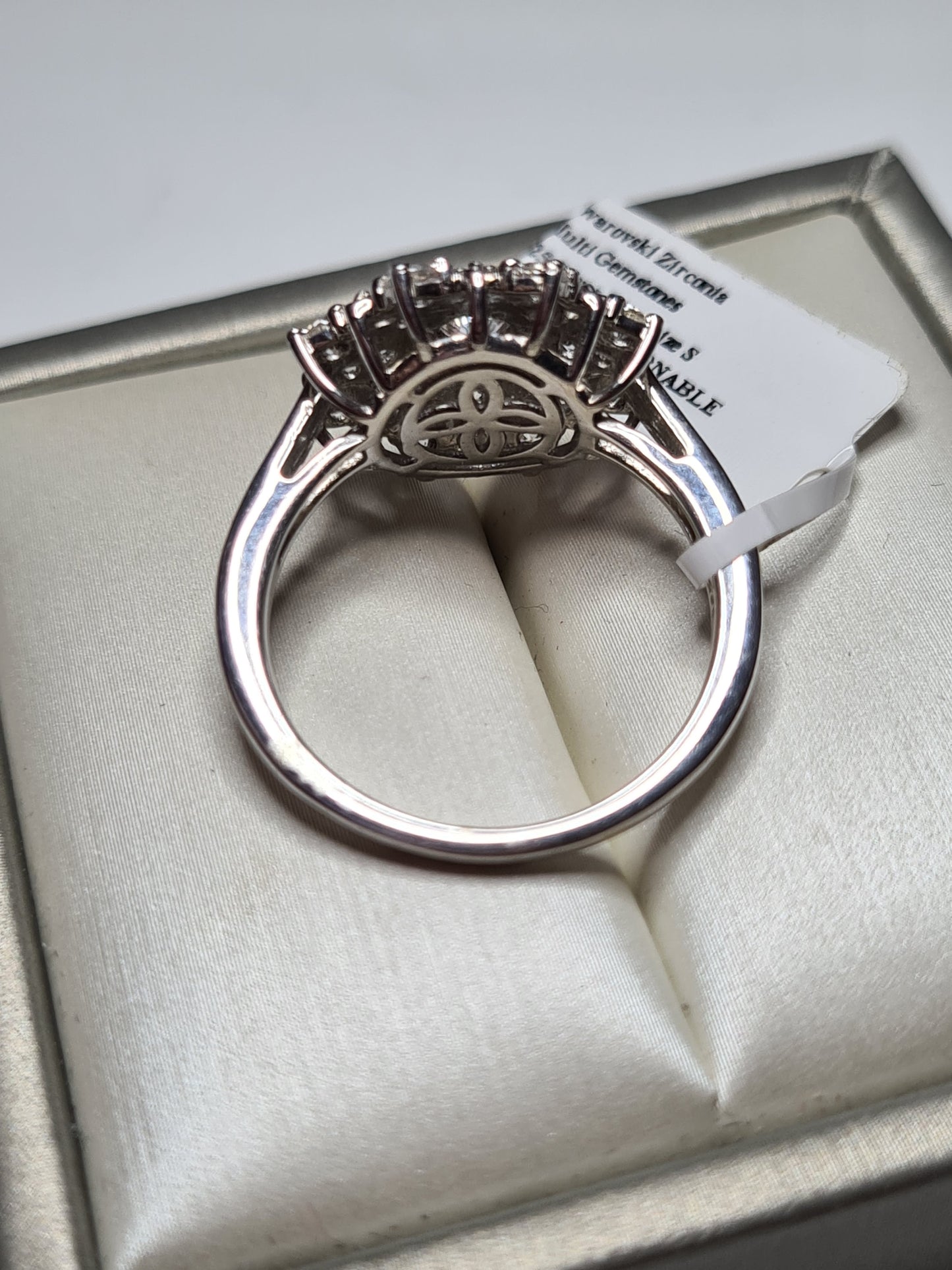 Swarovski Zirconia Cocktail Flower Ring Sterling Silver SIZE S