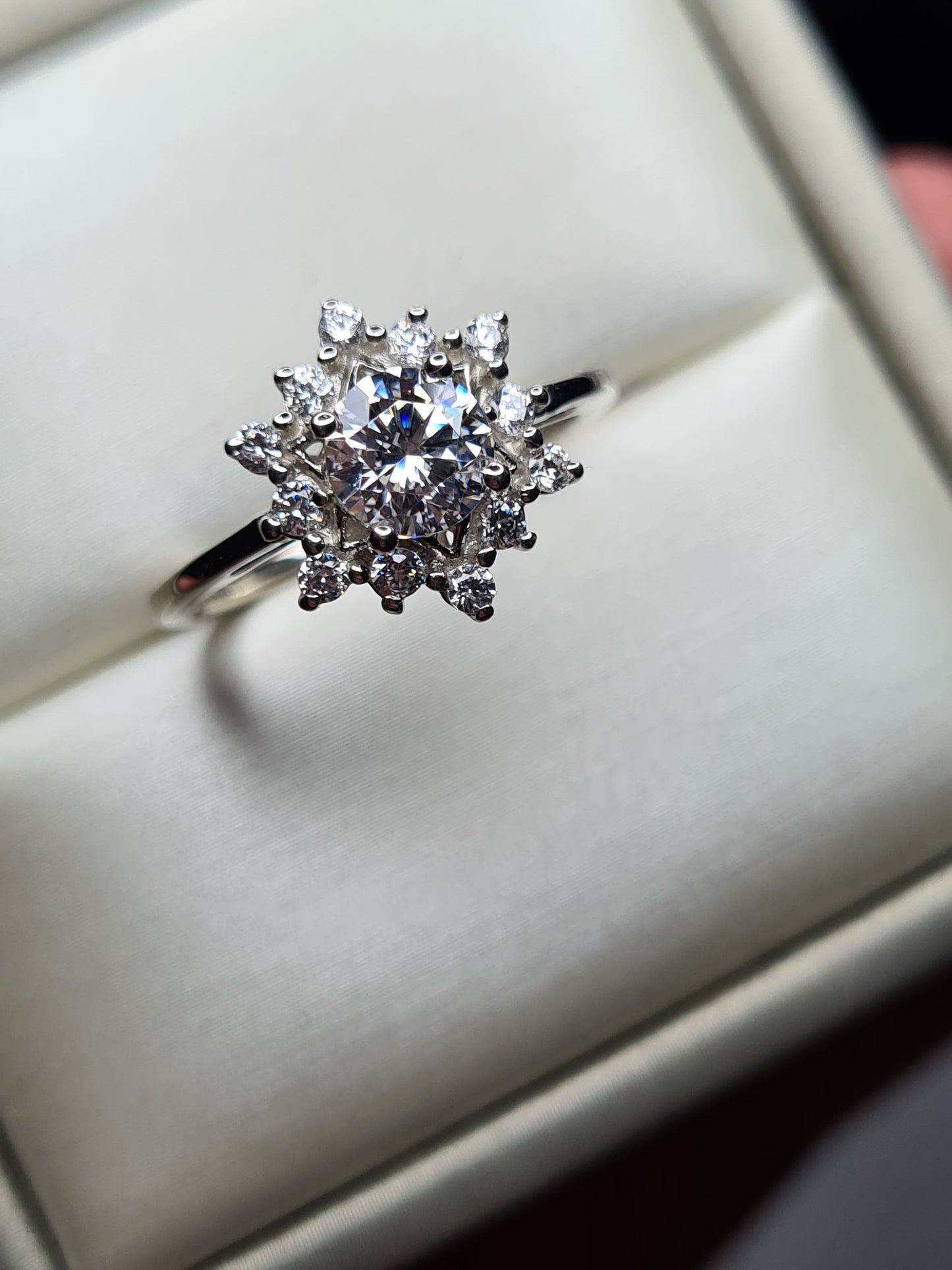 Swarovski Zirconia Floral halo Ring Sterling Silver SIZE N