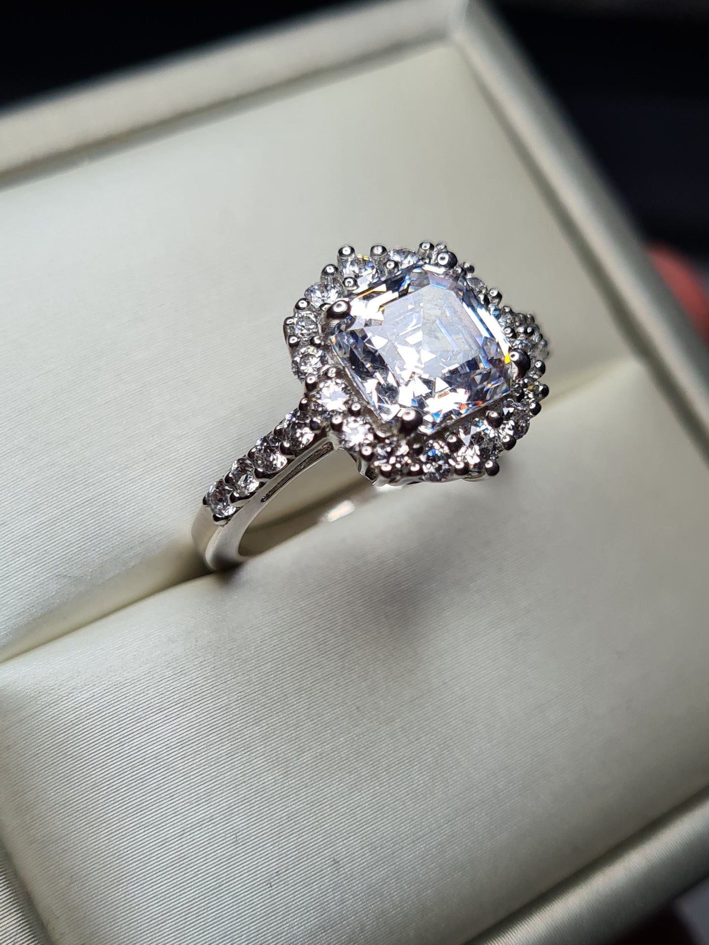 Swarovski Zirconia Halo Ring 925 Sterling Silver SIZE N