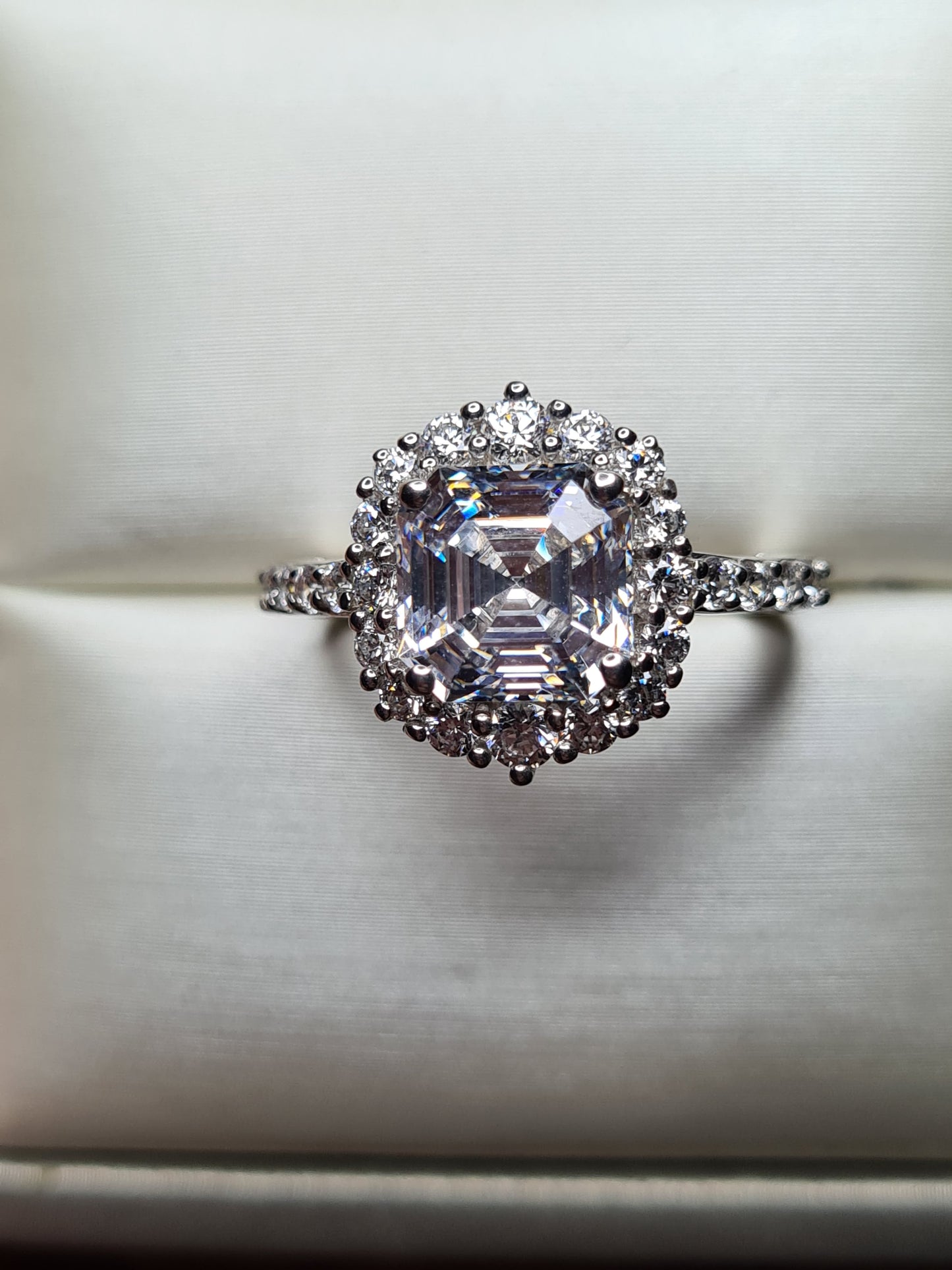 Swarovski Zirconia Halo Ring 925 Sterling Silver SIZE N