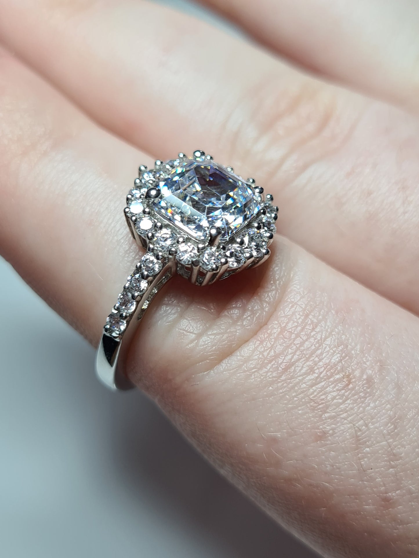 Swarovski Zirconia Halo Ring 925 Sterling Silver SIZE N