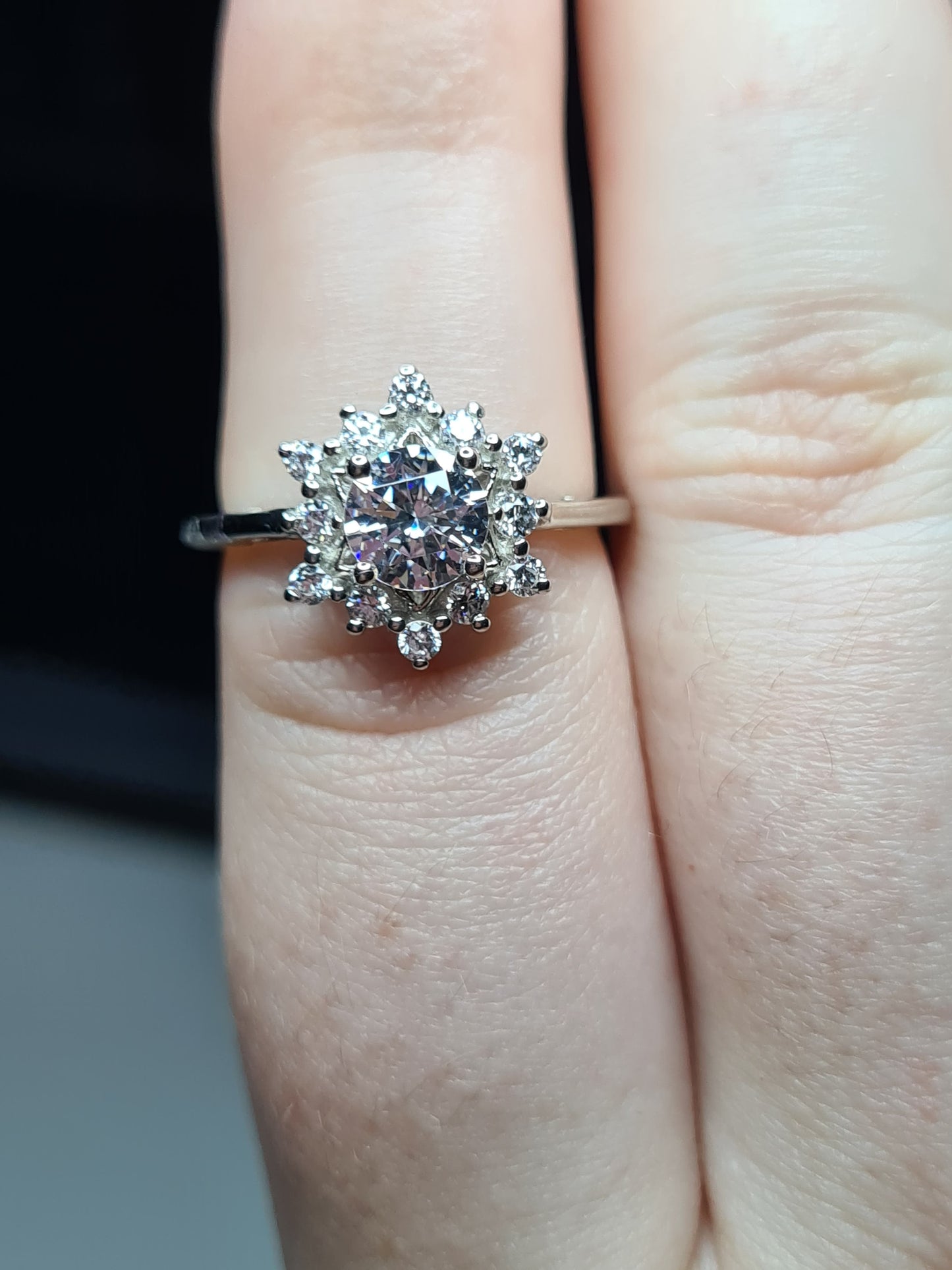 Swarovski Zirconia Floral halo Ring Sterling Silver SIZE N