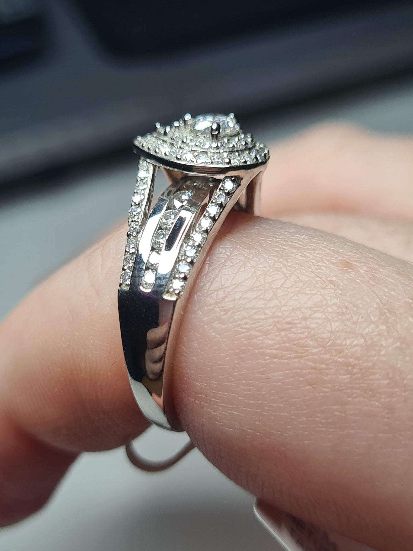 0.978ct Moissanite Cluster Ring 925 sterling silver SIZE O