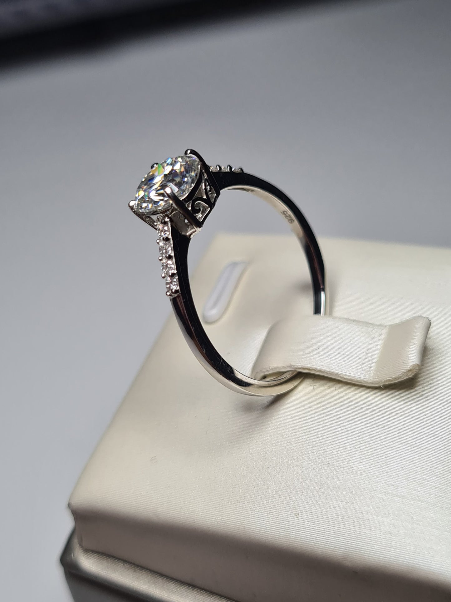 1.31ct Solitaire moissanite Ring with detailed shoulders  925 sterling silver SIZE T