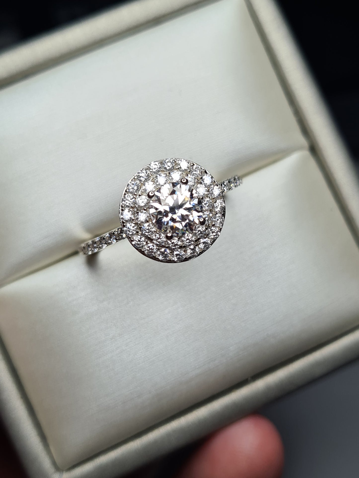 1.46ct Moissanite Halo Ring 925 sterling silver SIZE S