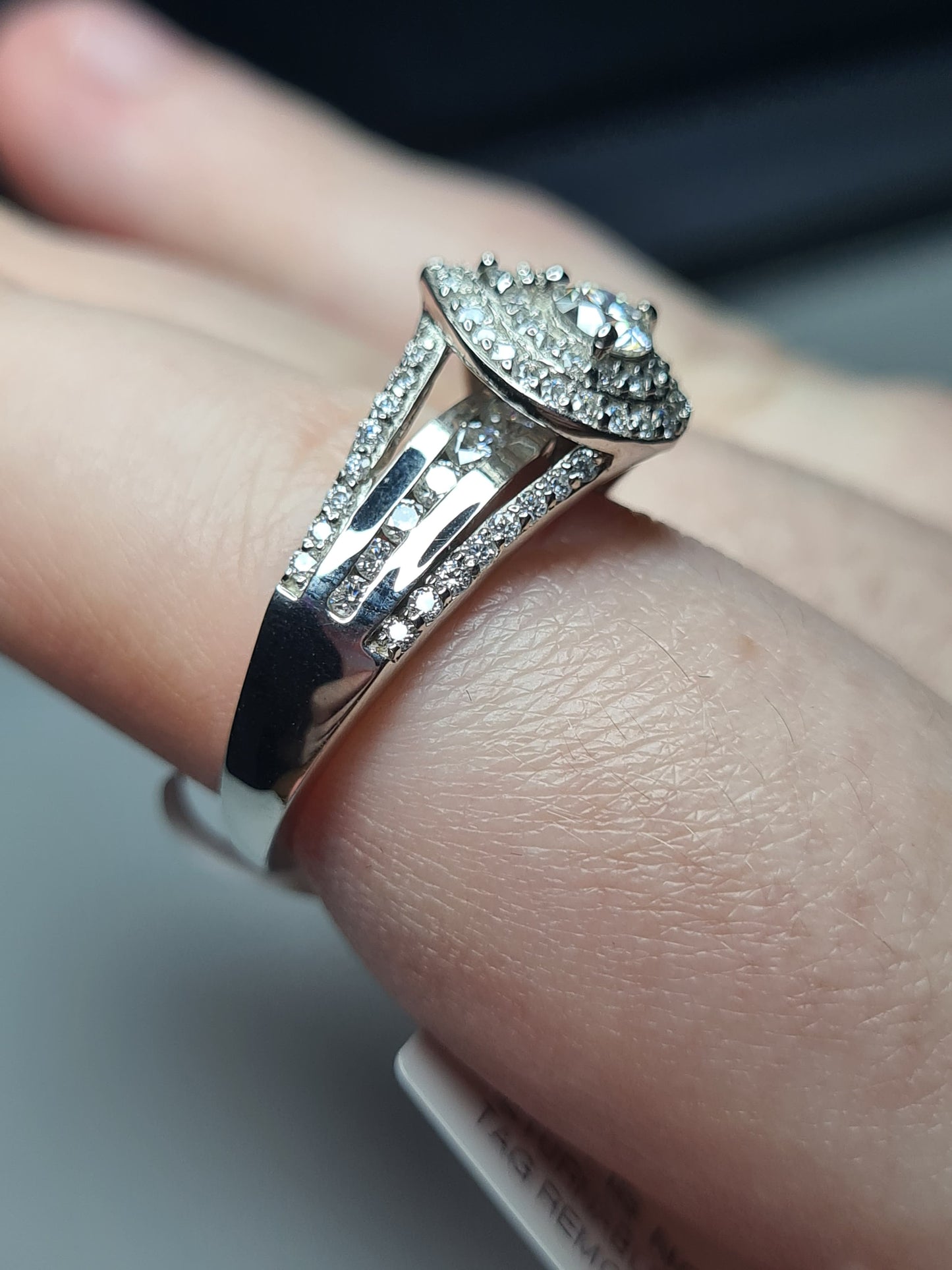 0.978ct Moissanite Cluster Ring 925 sterling silver SIZE O