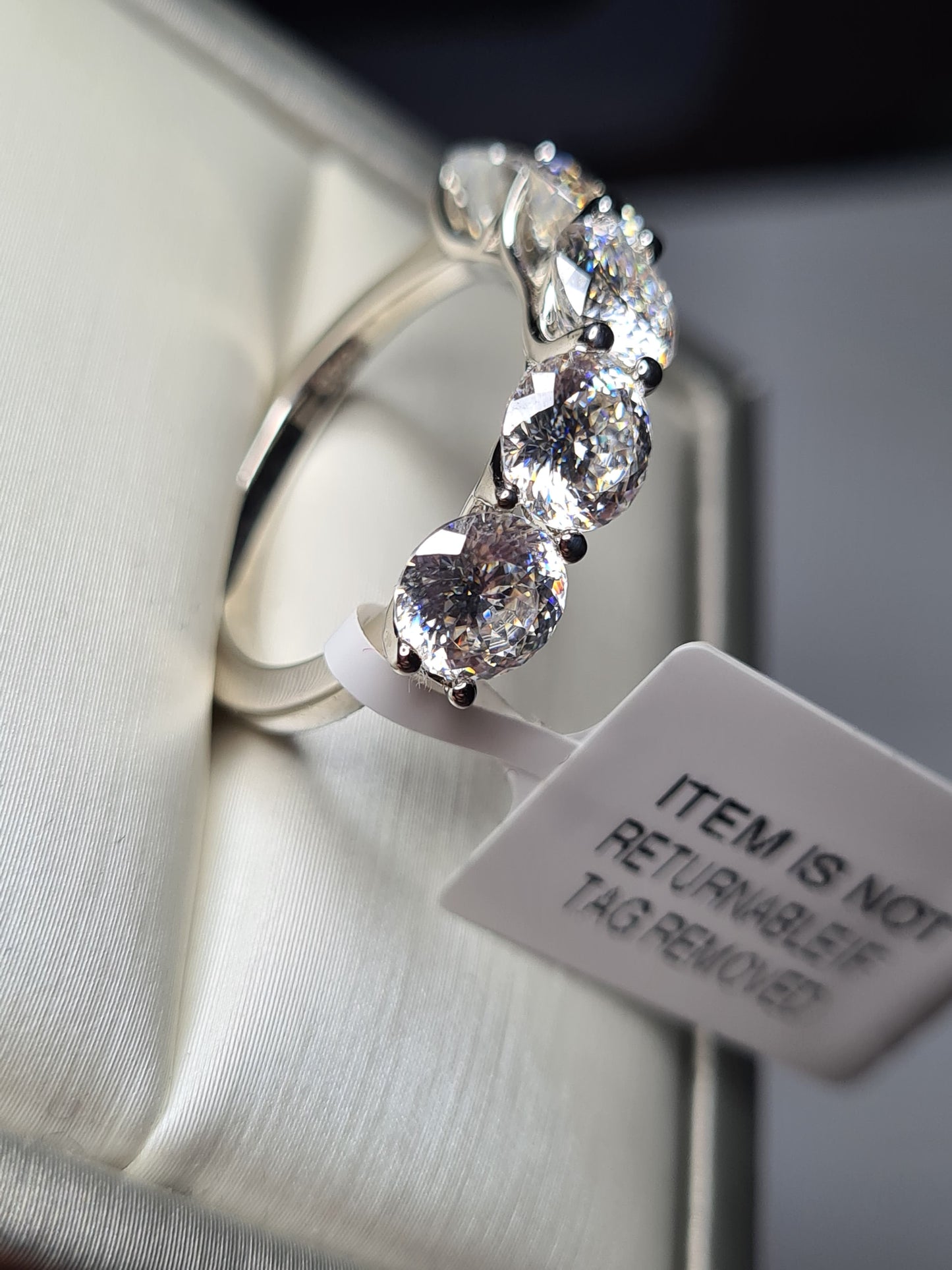 3.99ct 5 stone moissanite Ring 925 sterling silver SIZE O