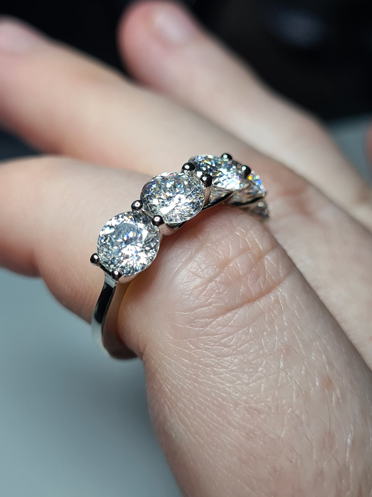 3.99ct 5 stone moissanite Ring 925 sterling silver SIZE O