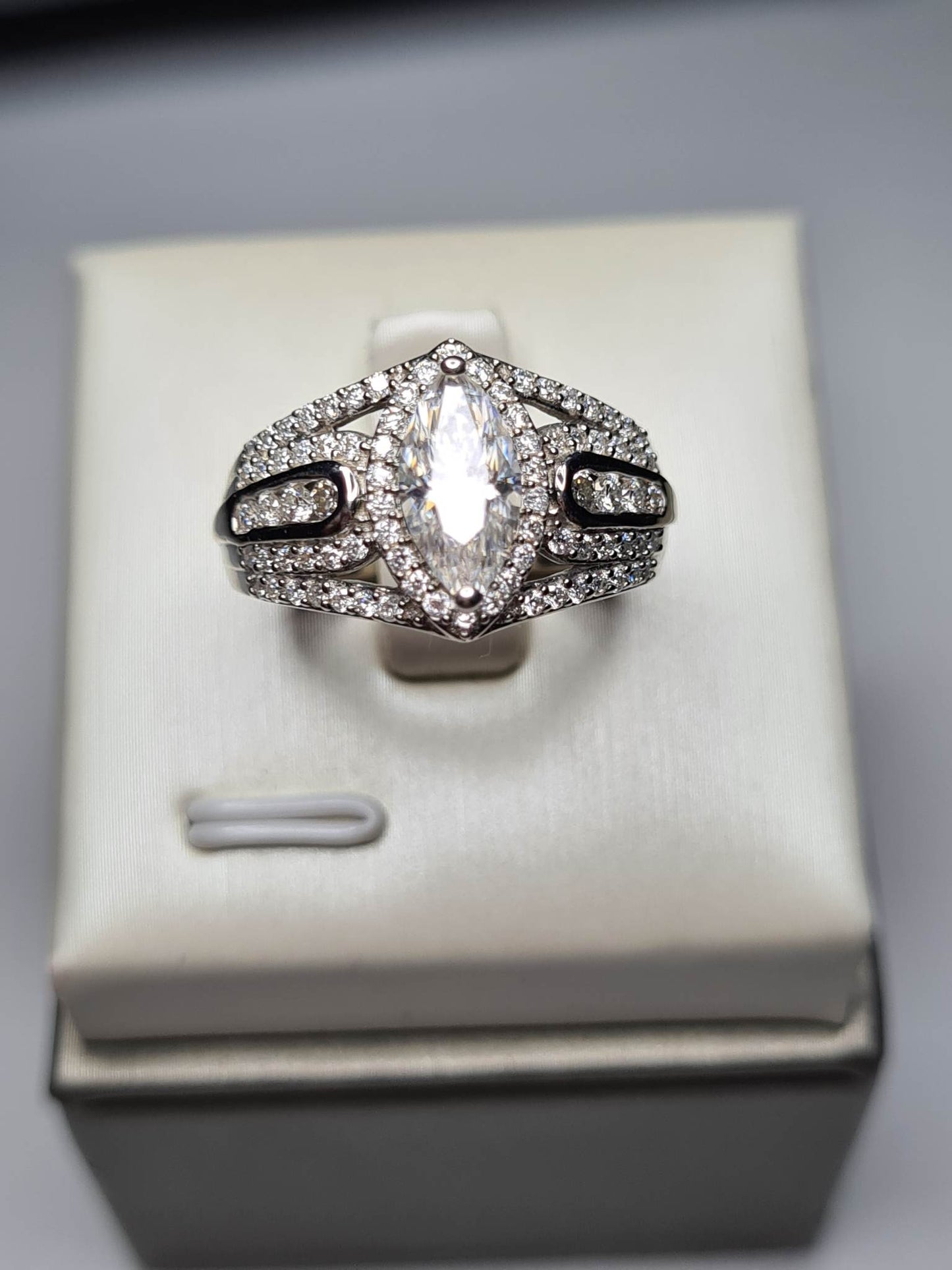 1.56Ct Marquise Moissanite Cluster Ring 925 Sterling Silver SIZE M