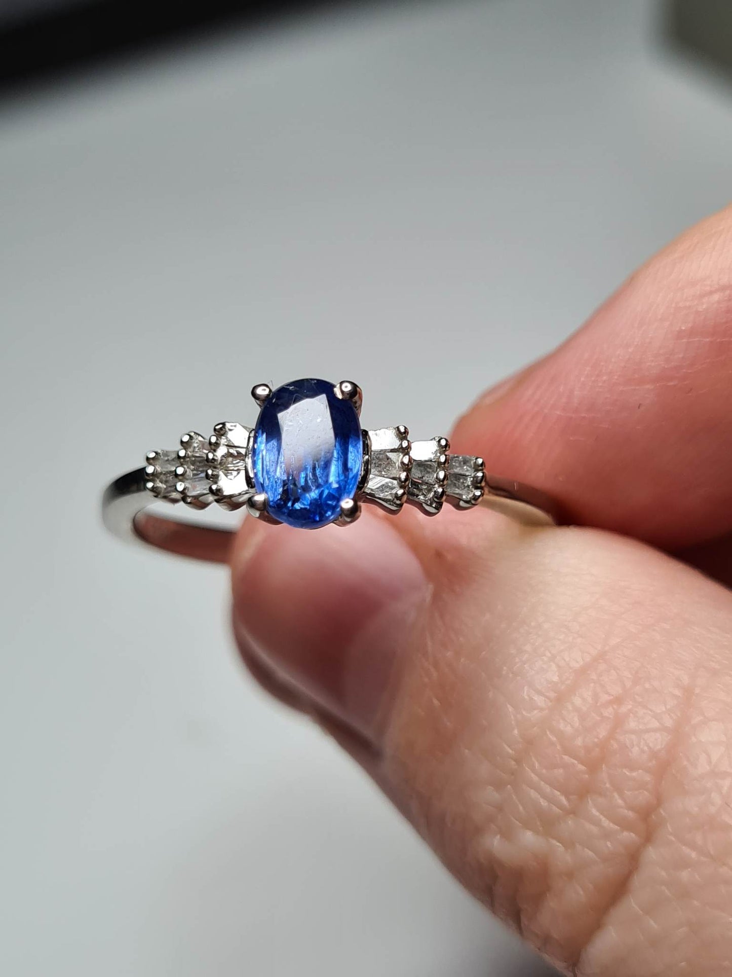 Kashmir Kyanite and Diamond Ballerina Ring in 925 Sterling Silver SIZES M, V