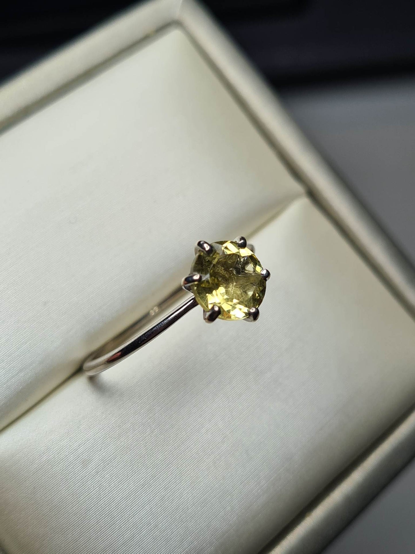 1.25 Ct. Yellow Apatite Solitaire Ring 925 Sterling Silver SIZE P