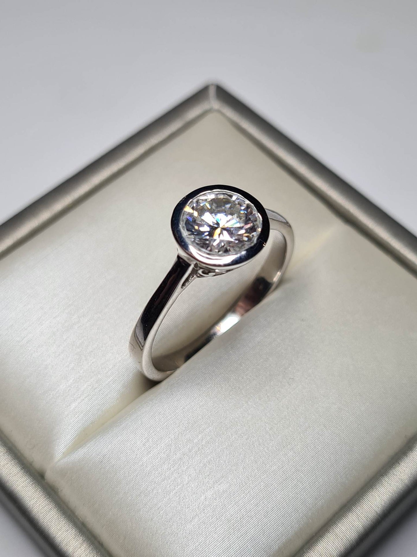 2ct Solitaire Moissanite Solitaire Ring 925 Sterling Silver SIZE V