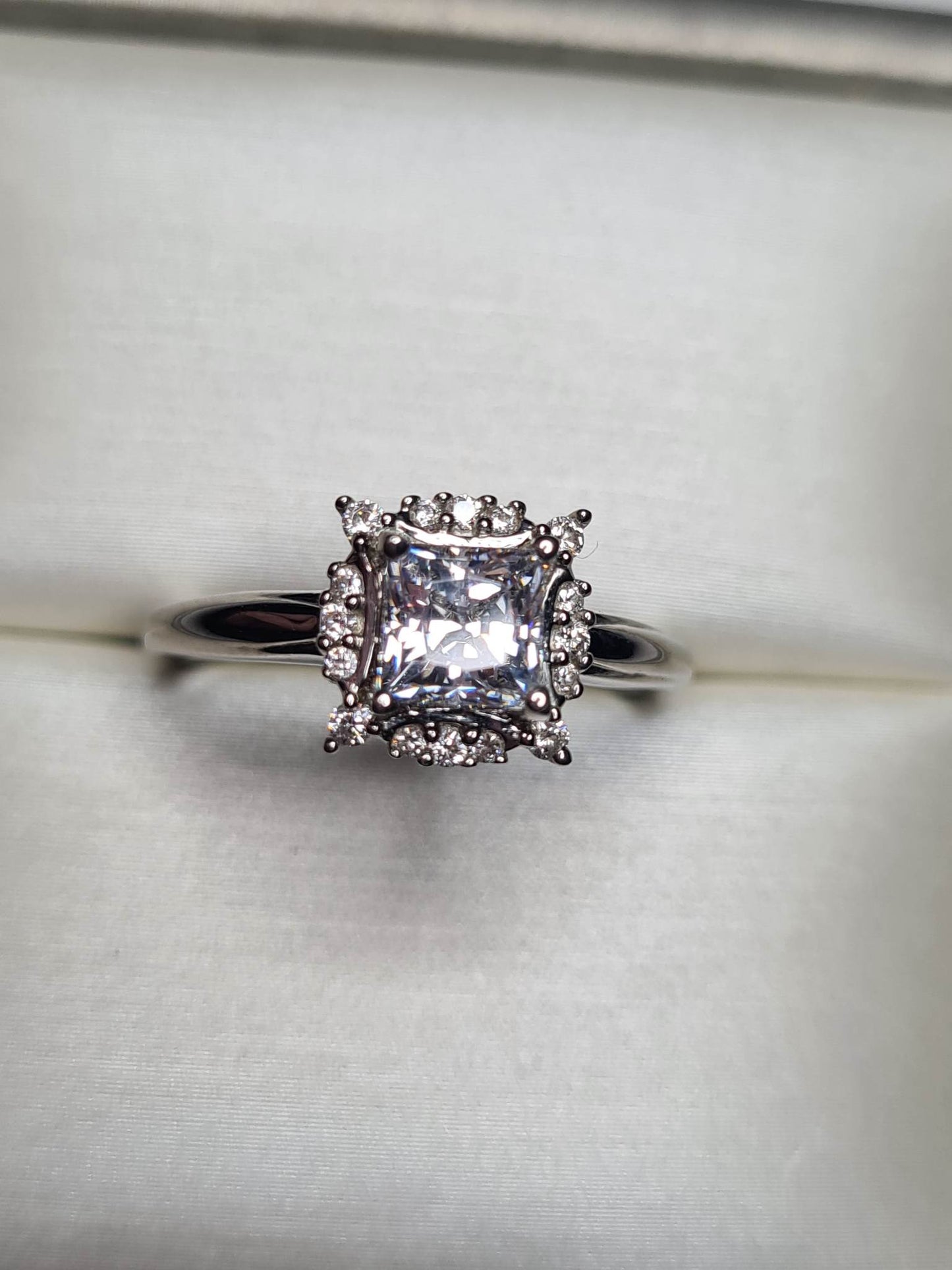 Swarovski Zirconia Princess Cut Halo Ring Sterling Silver SIZE M