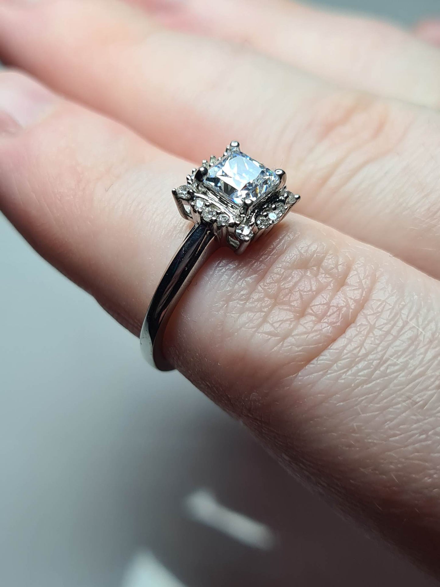 Swarovski Zirconia Princess Cut Halo Ring Sterling Silver SIZE M