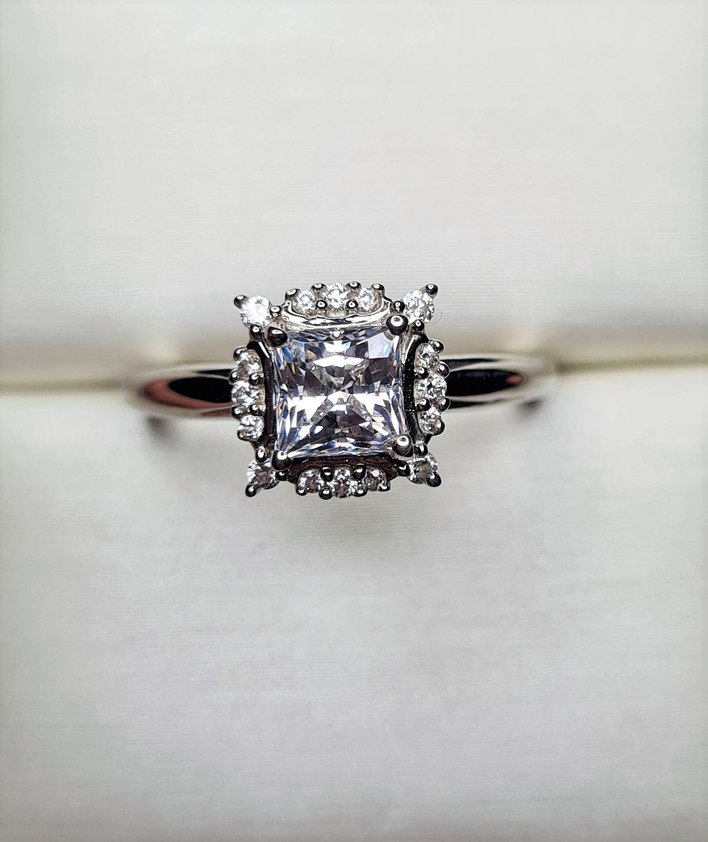 Swarovski Zirconia Princess Cut Halo Ring Sterling Silver SIZE M