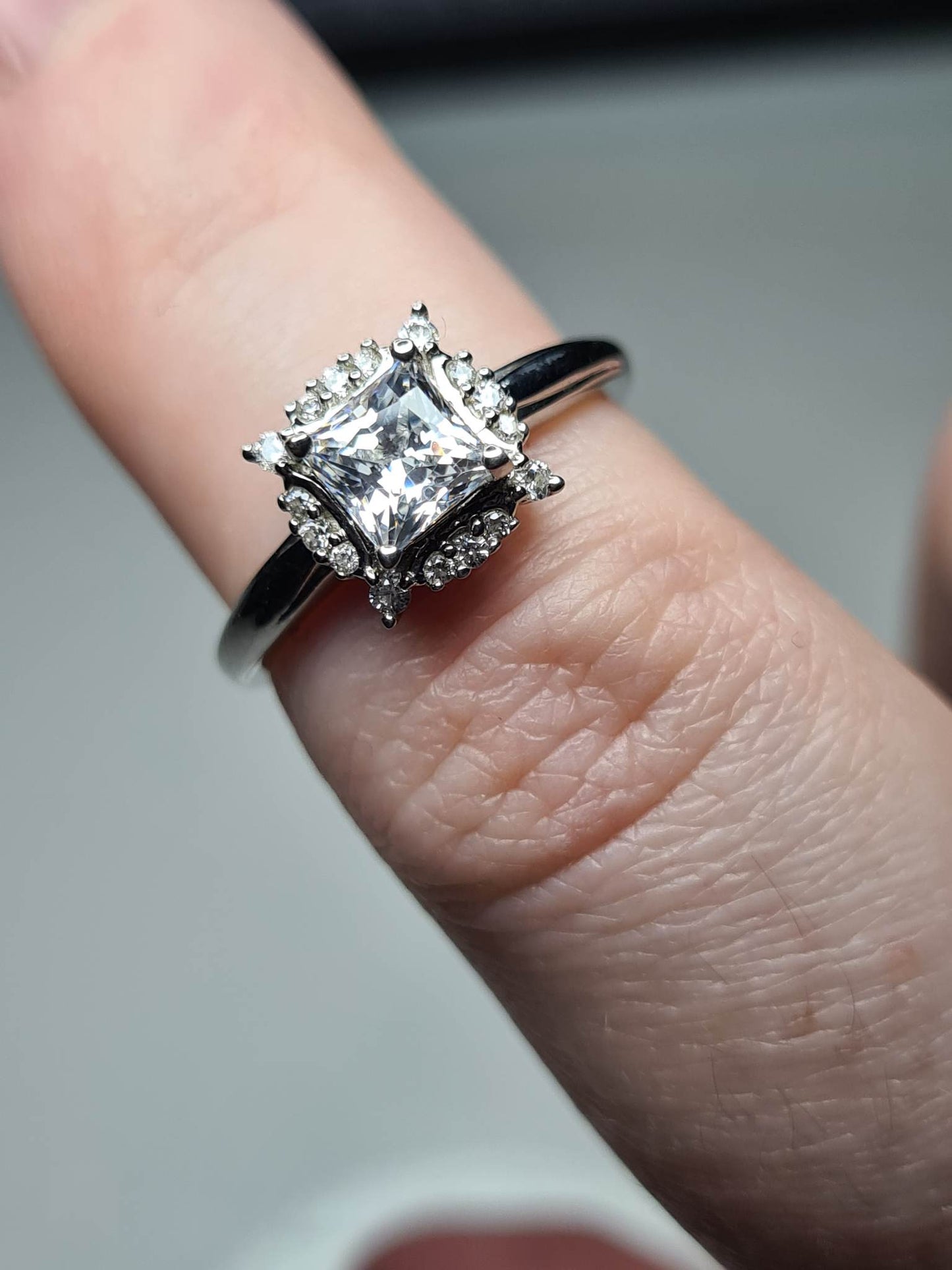 Swarovski Zirconia Princess Cut Halo Ring Sterling Silver SIZE M