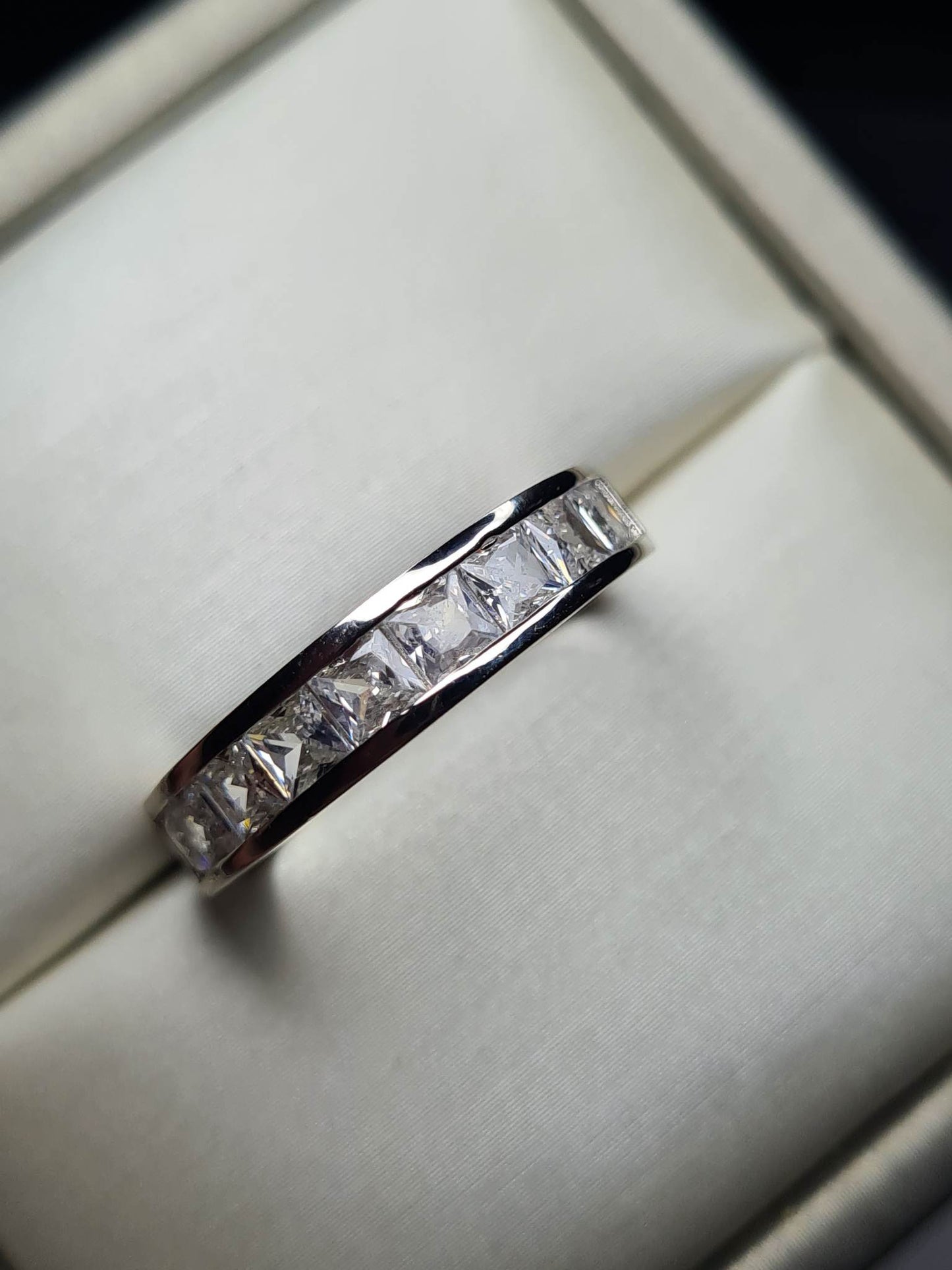 Cubic Zirconia Half eternity Band Ring 925 Sterling Silver SIZE M